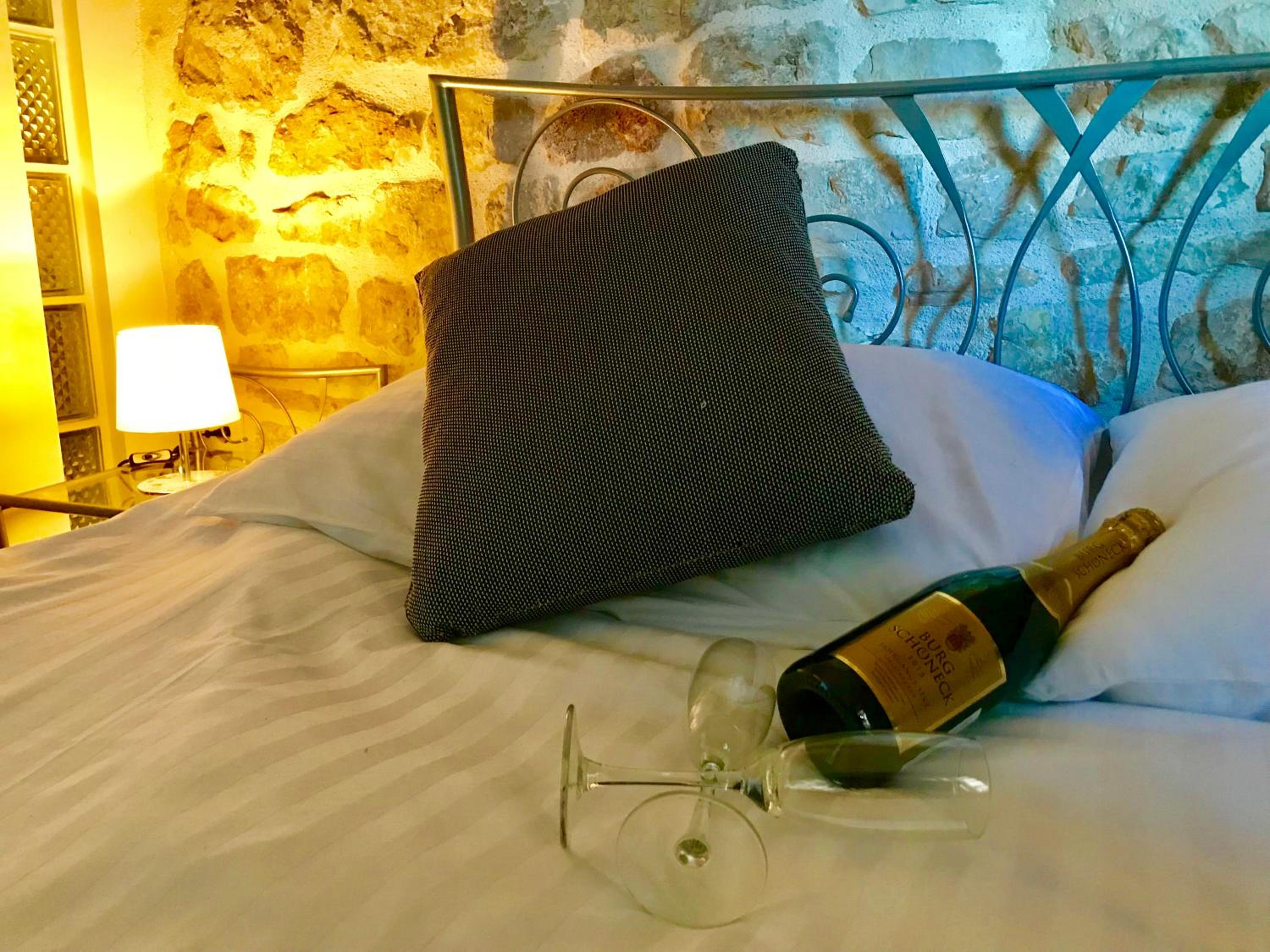 Double Room with Sea View - Photo 24