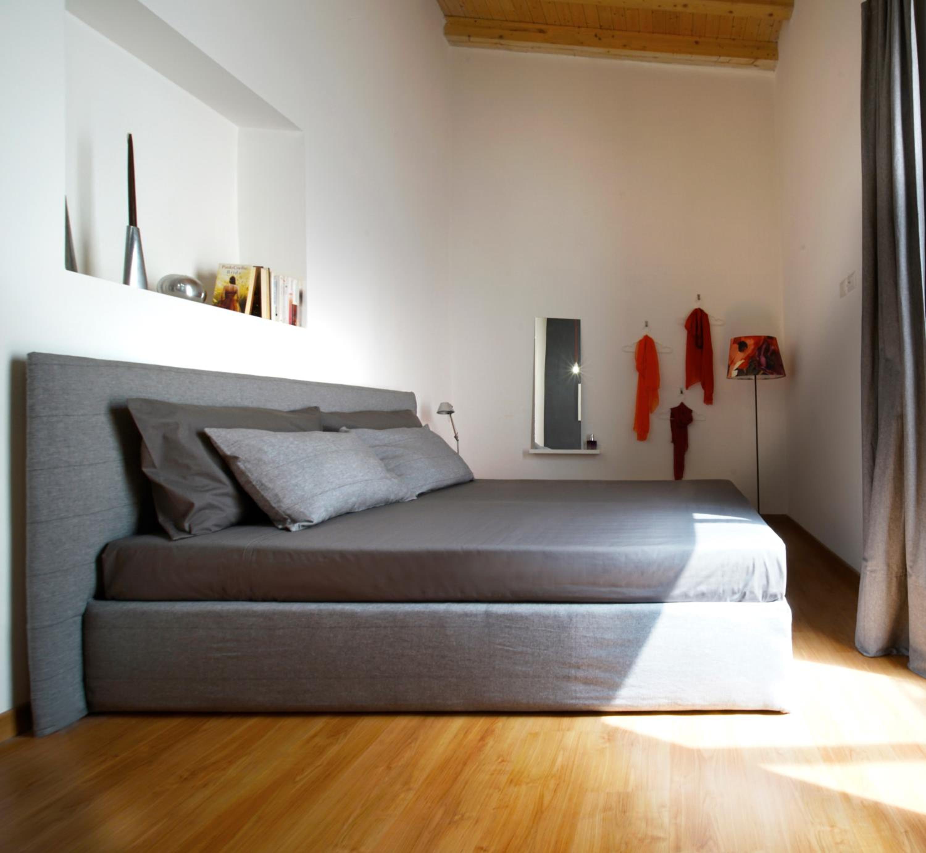 Three-Bedroom Townhouse - Photo 25
