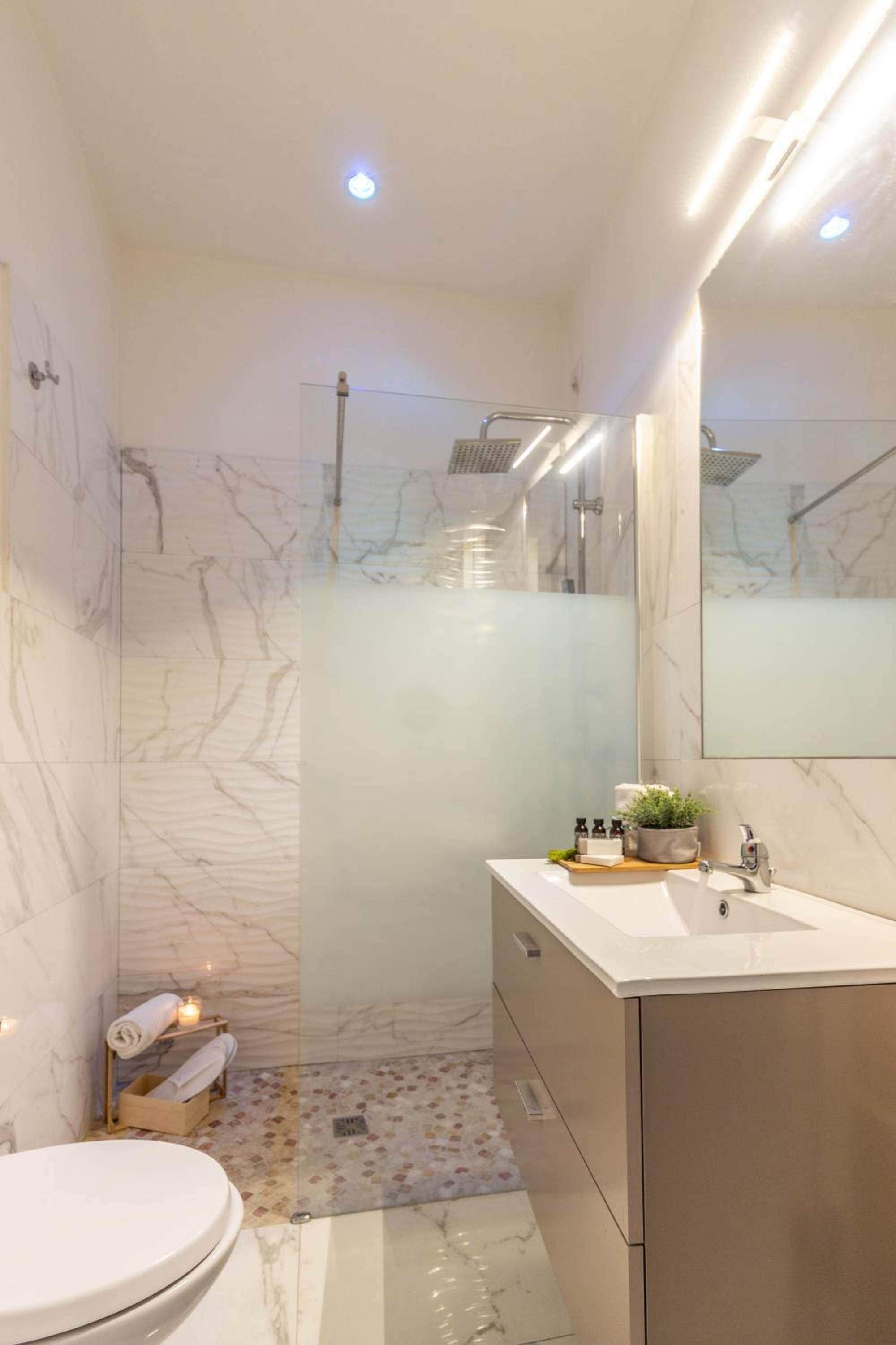 Two-Bedroom Townhouse - Photo 22