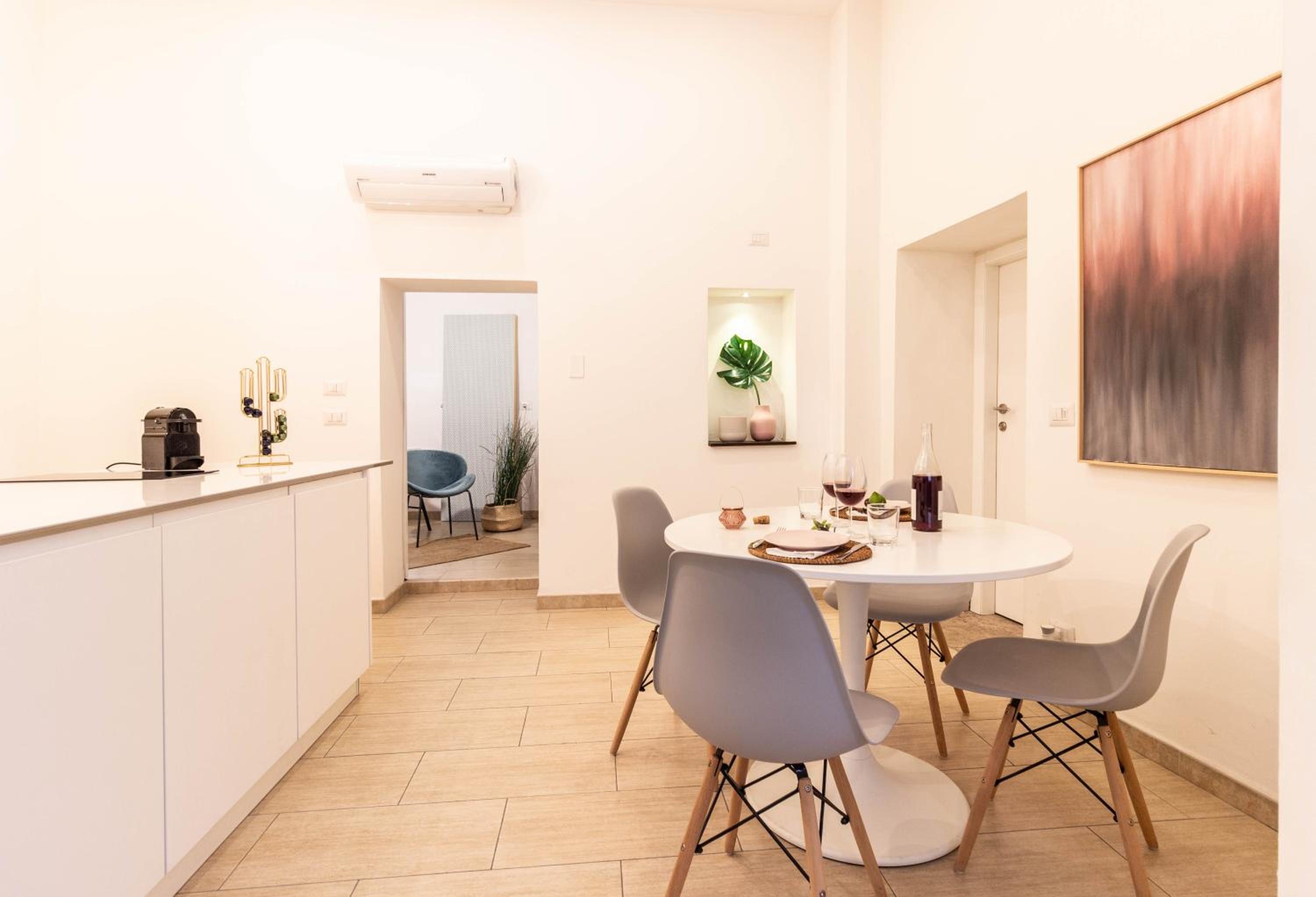 Two-Bedroom Townhouse - Photo 4