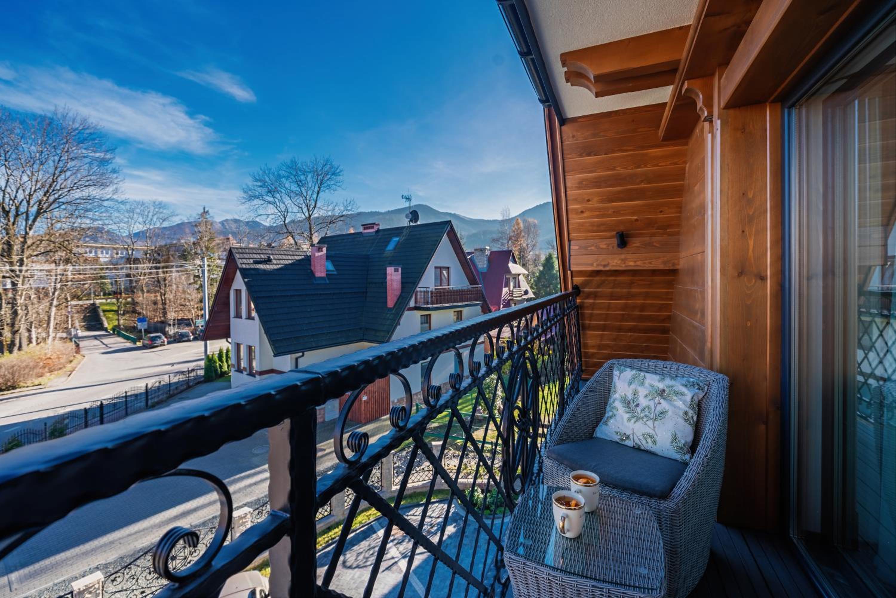 Superior Double Room with Mountain View - Photo 11