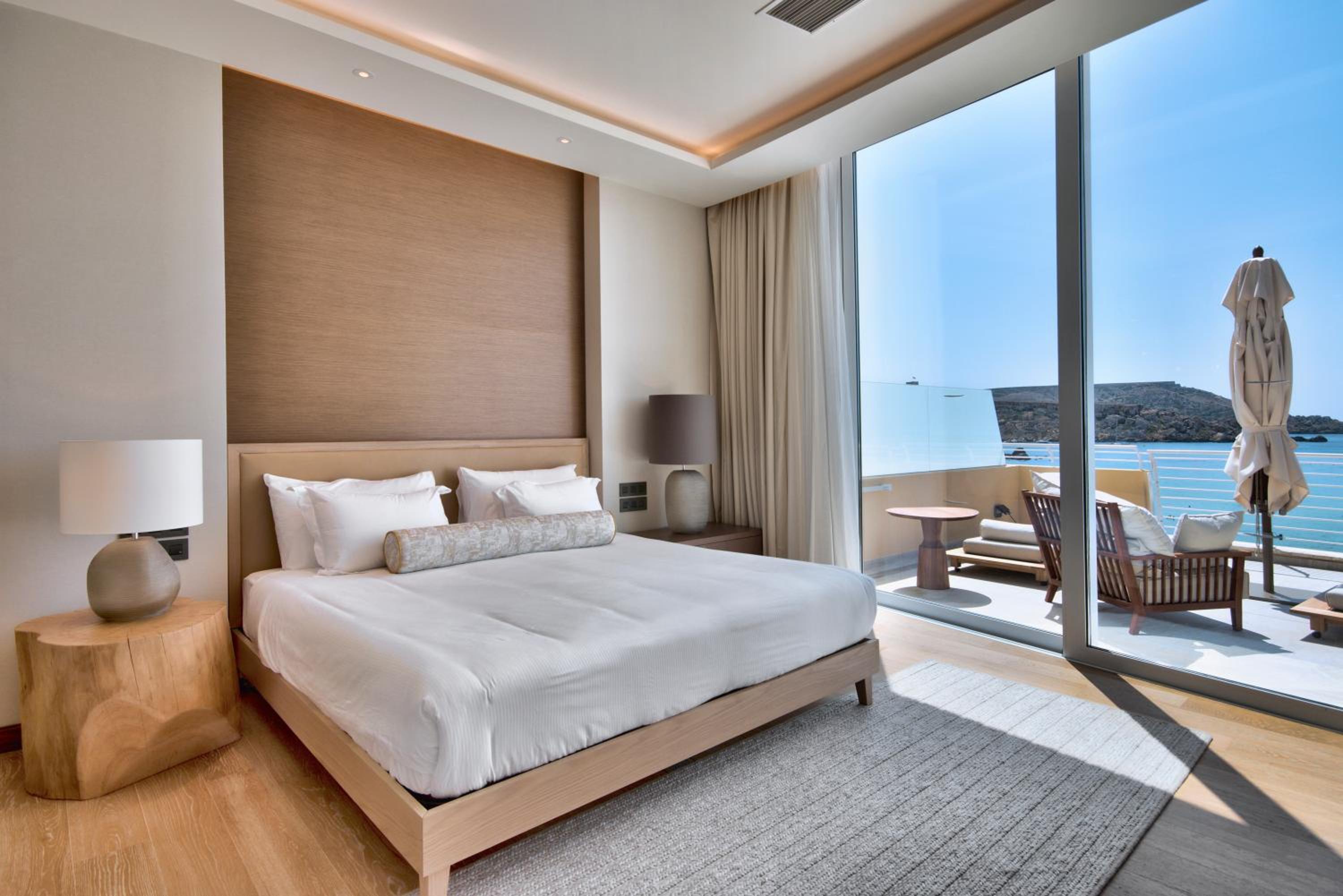 Sands Tower - One-Bedroom Suite with Sea View - Photo 1