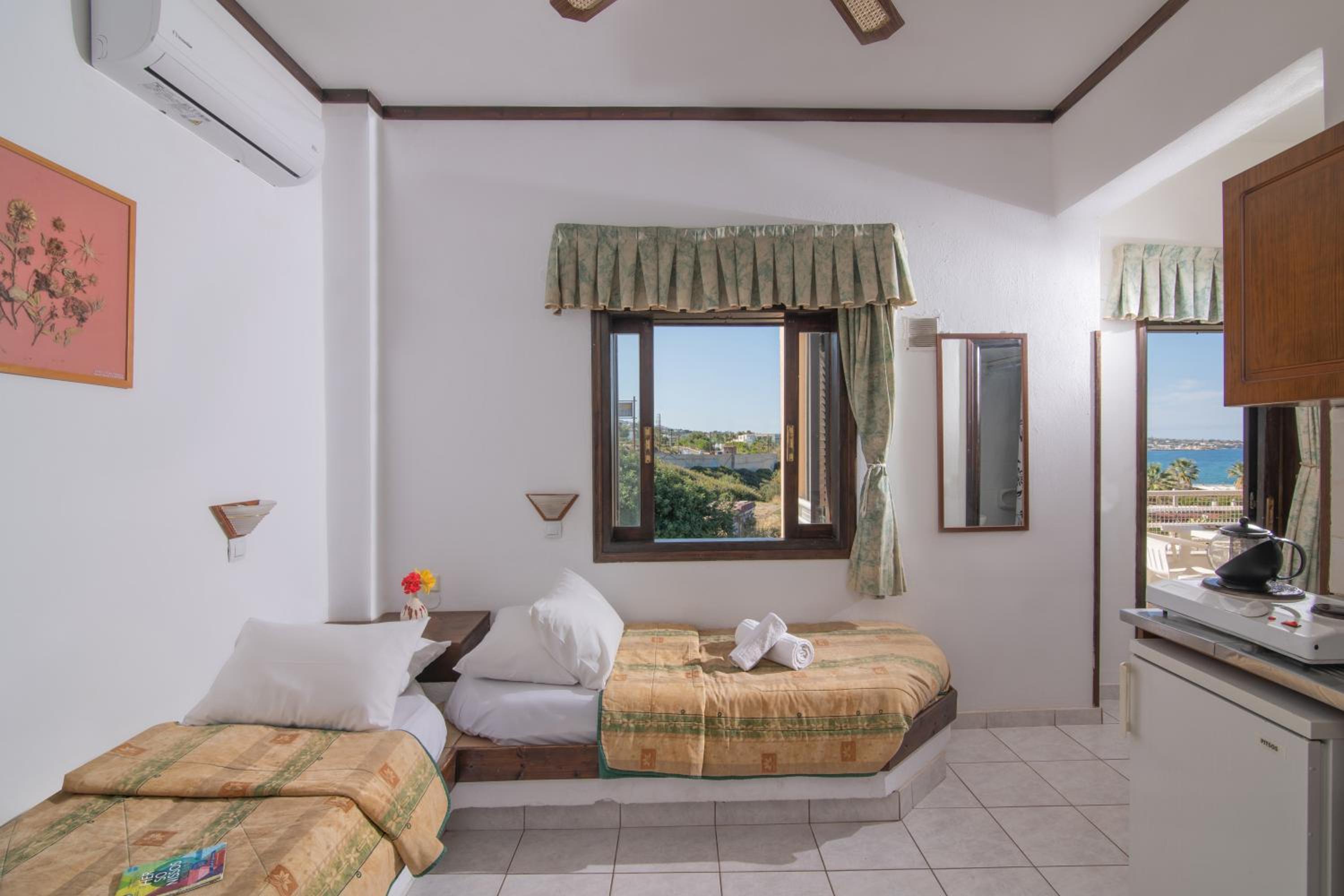 One-Bedroom Apartment with Sea View