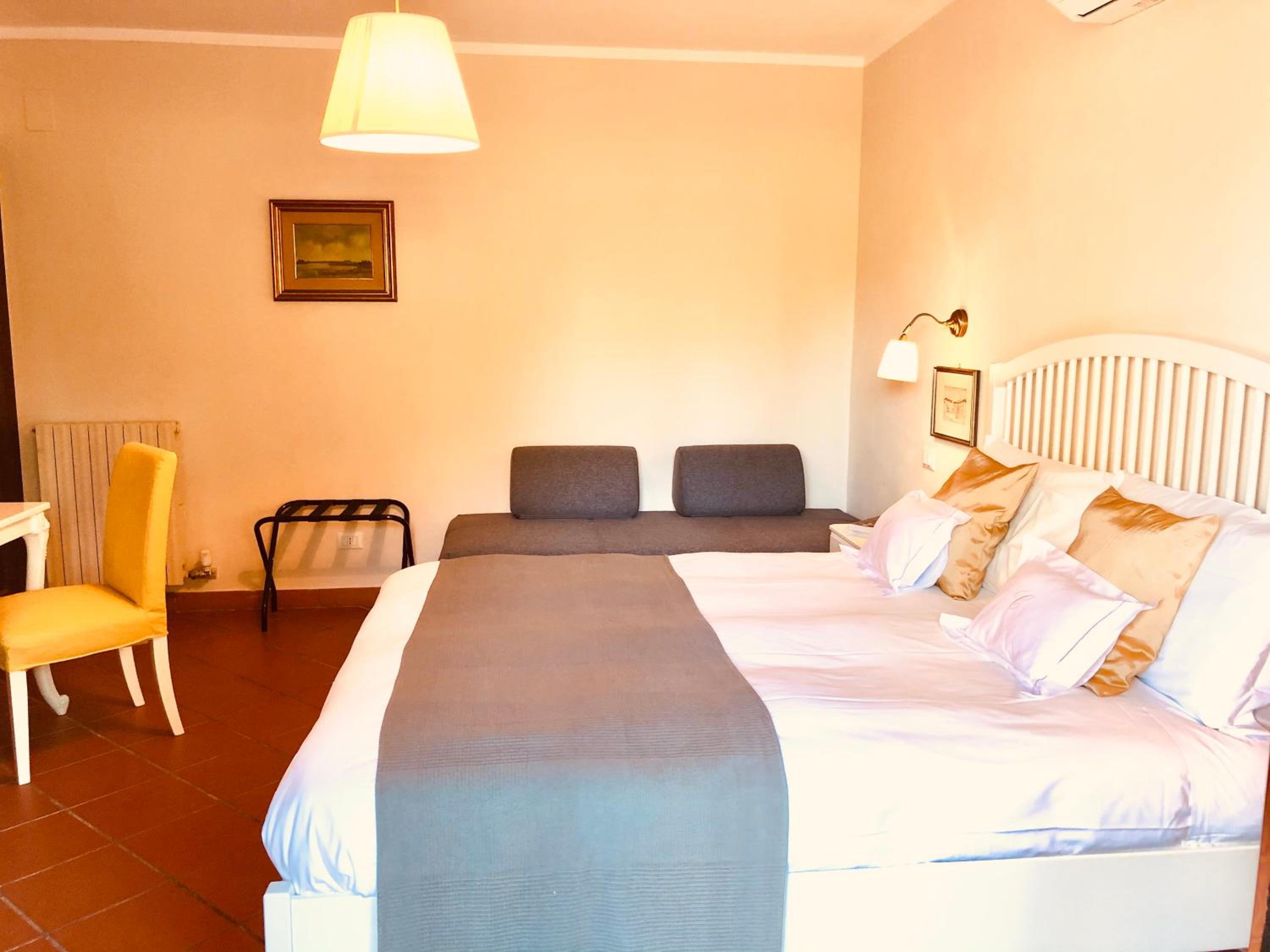 Superior Double Room - Photo 9