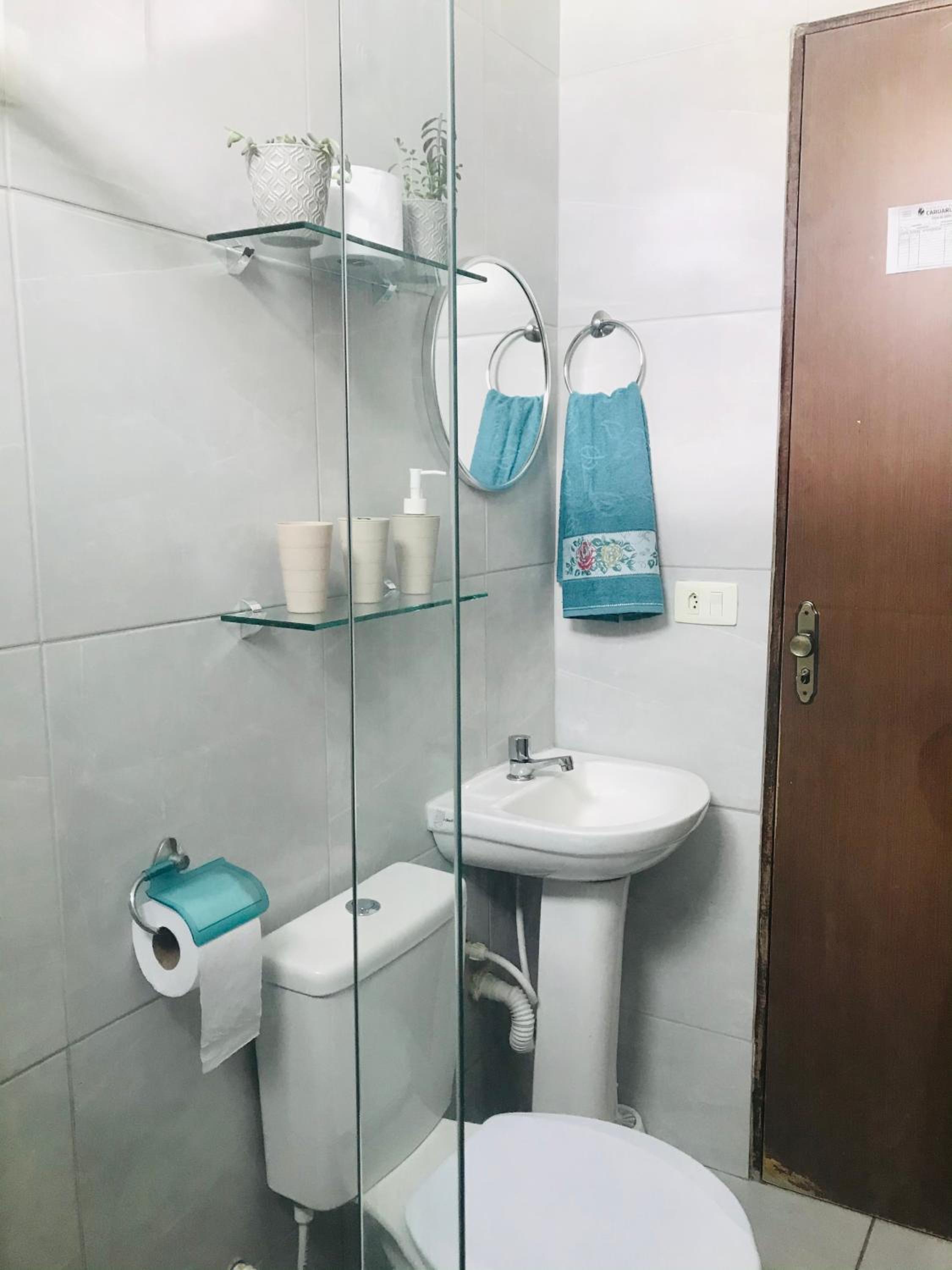 Two-Bedroom Apartment - Photo 6