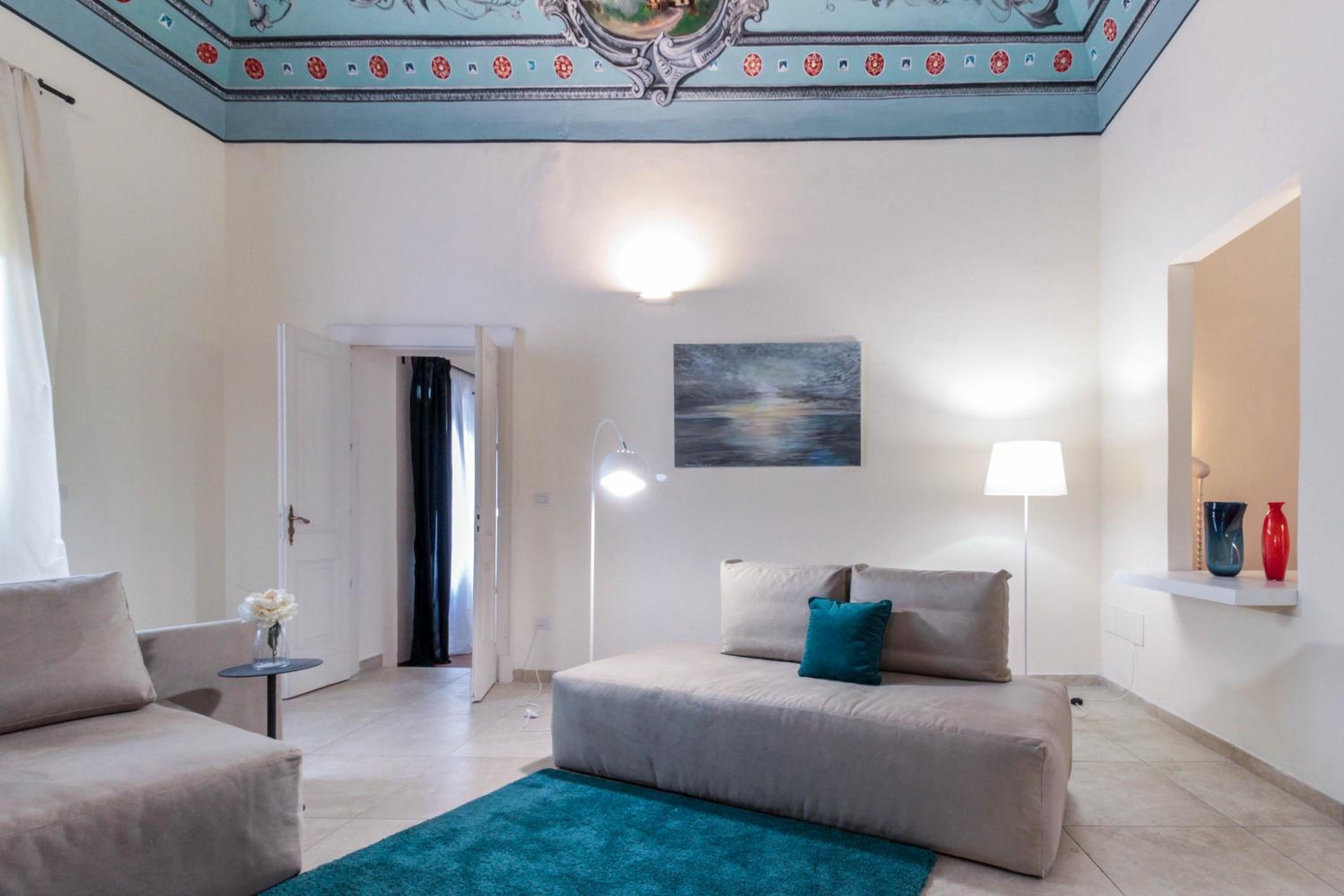 Three-Bedroom Townhouse - Photo 7