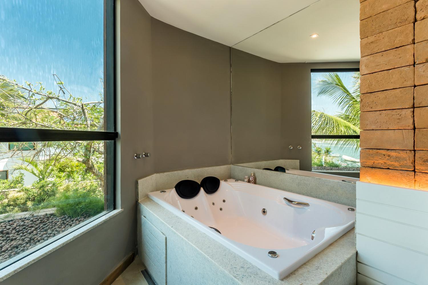 Double Room with Spa Bath photo 2