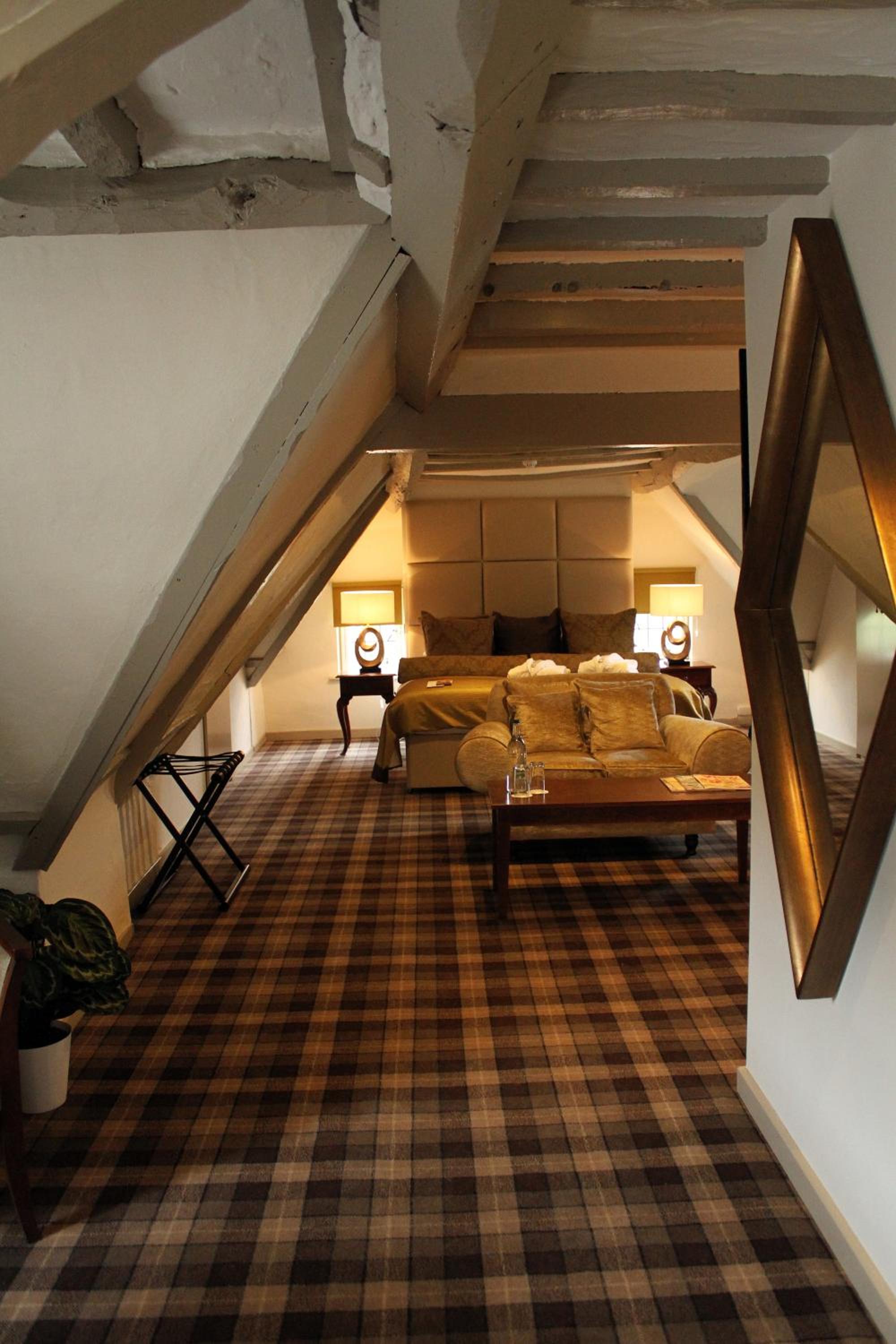 Suite - Photo 6