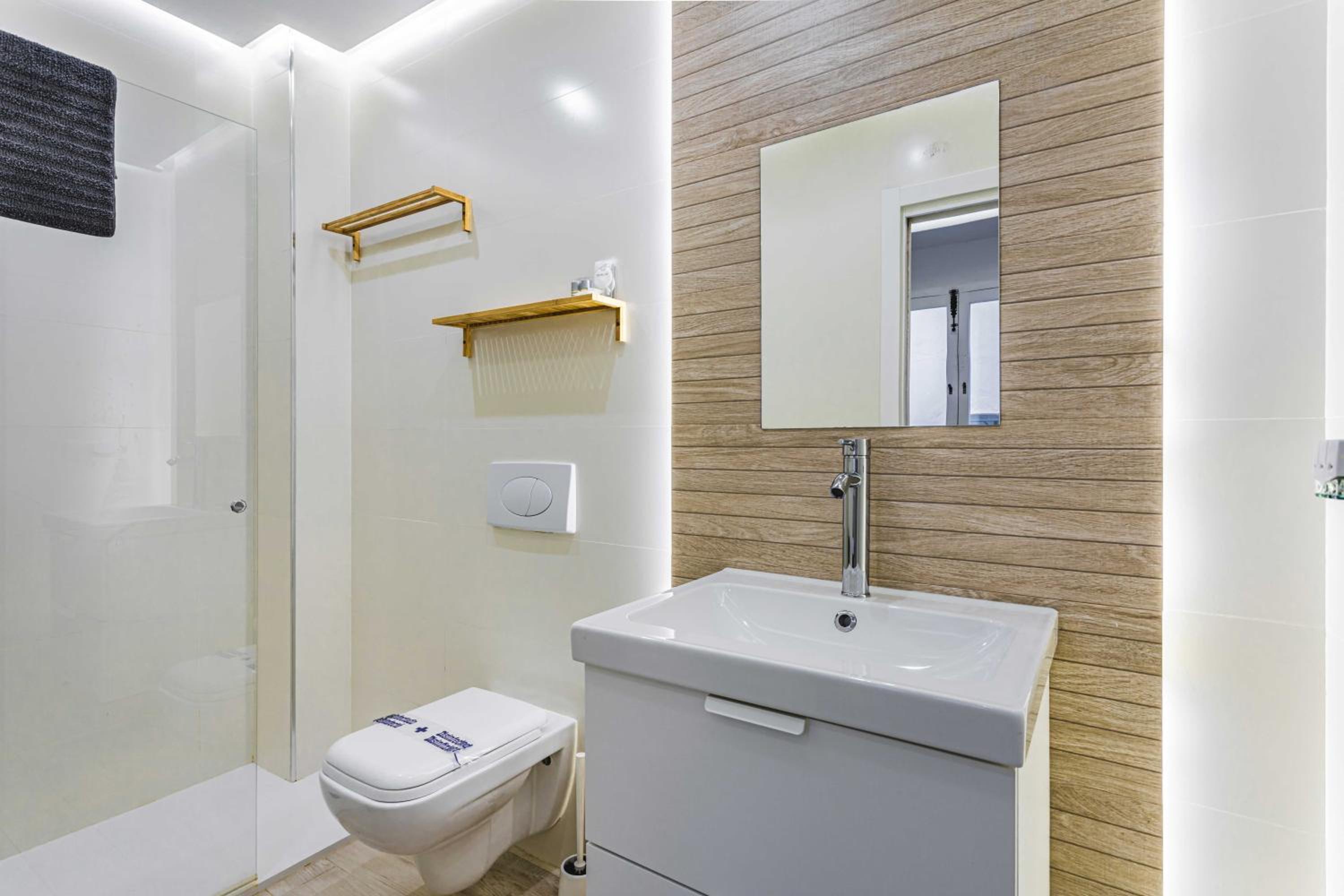 Two-Bedroom Apartment - Photo 24