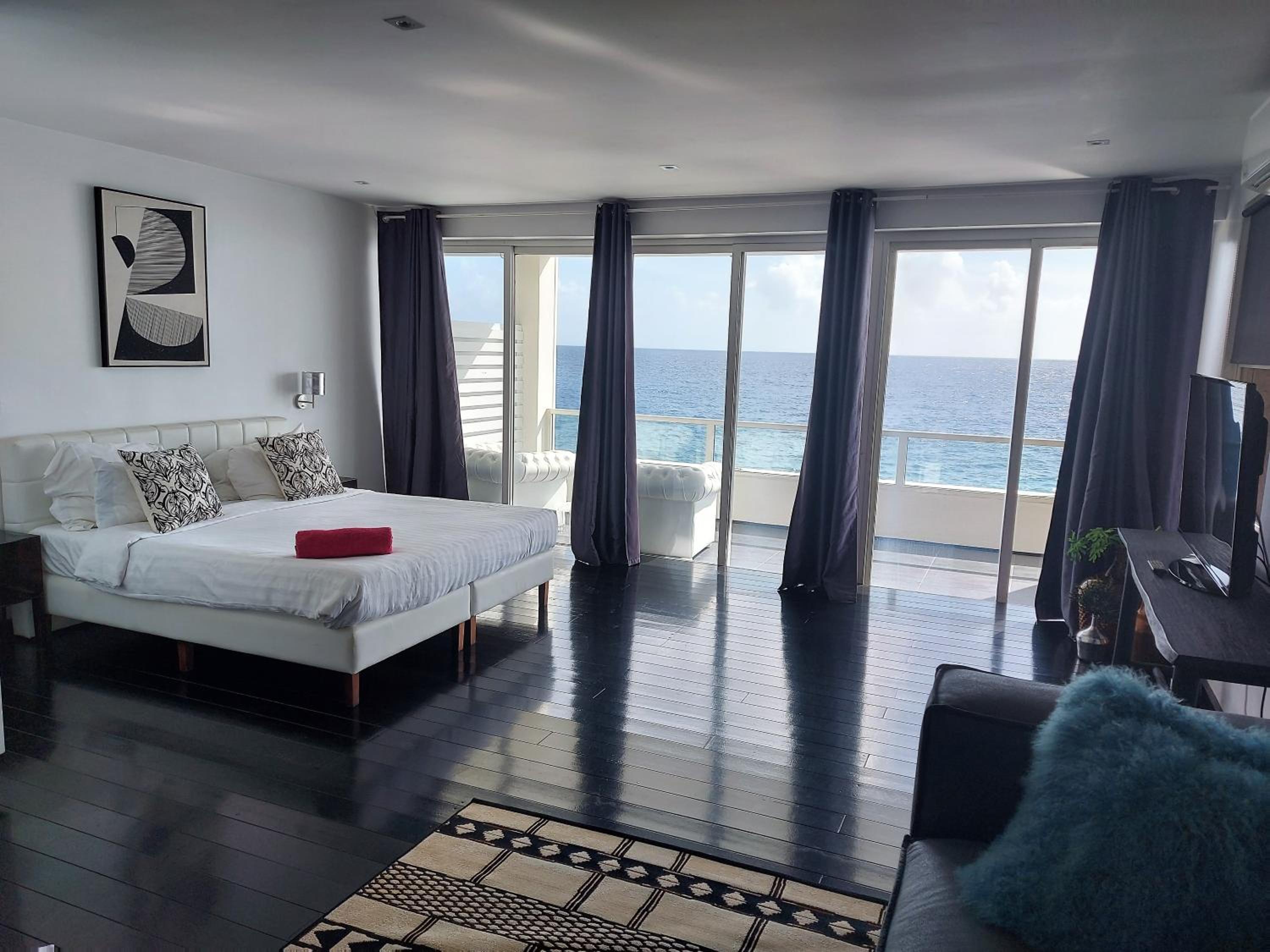 Junior Suite with Two King Beds Ocean Front