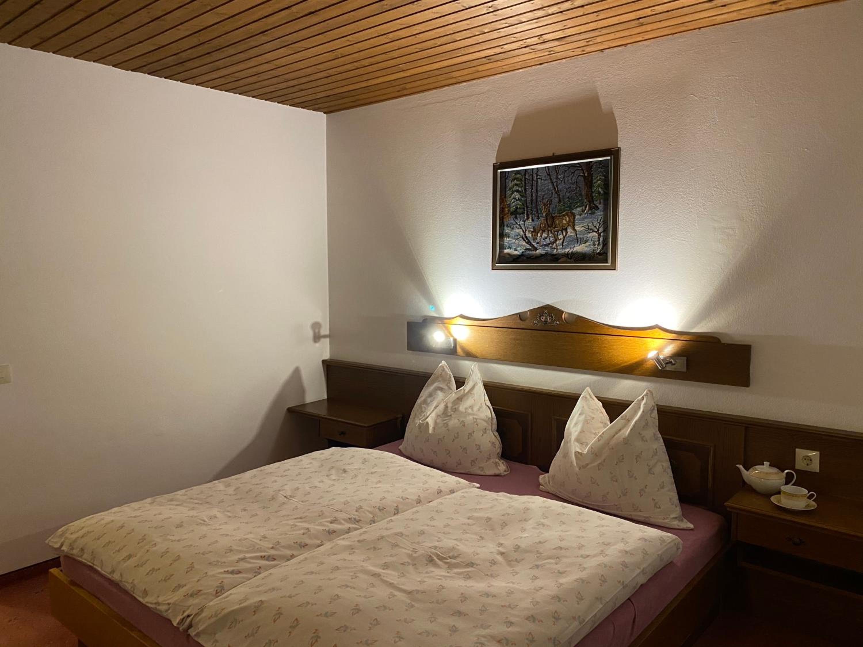 Four-Bedroom Apartment with Balcony  photo 1