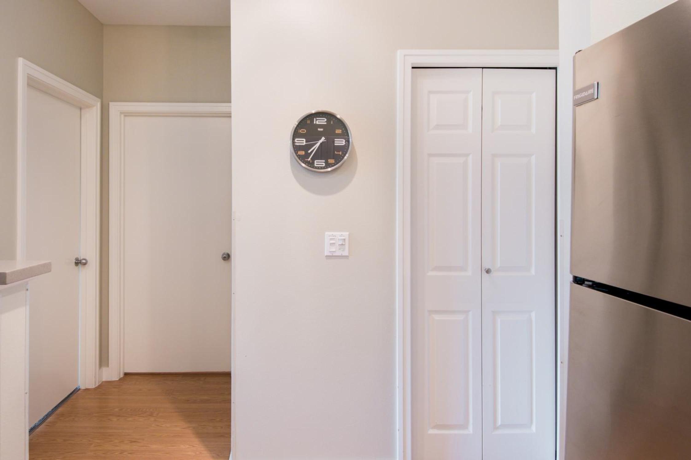 One-Bedroom Apartment - Photo 10