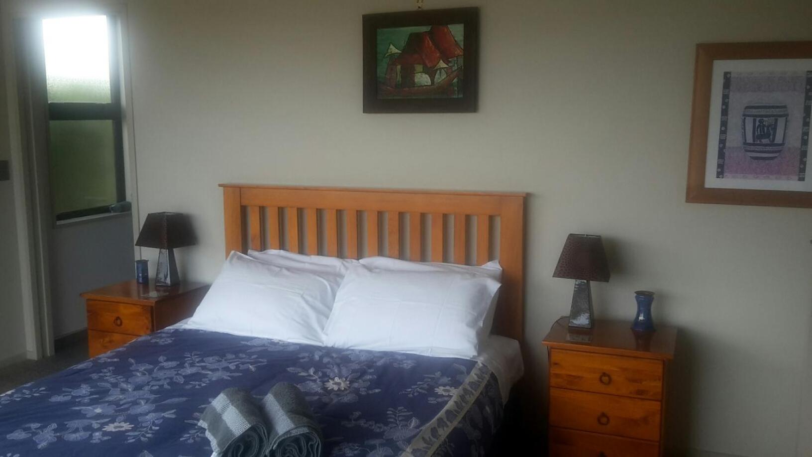 Four-Bedroom House - Photo 11