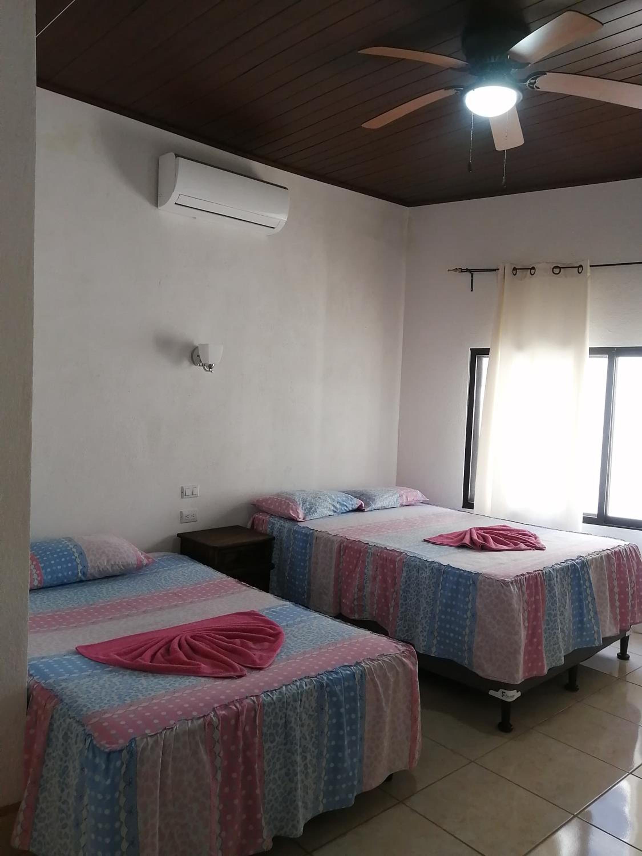 Double or Twin Room with Air Conditioning photo 2