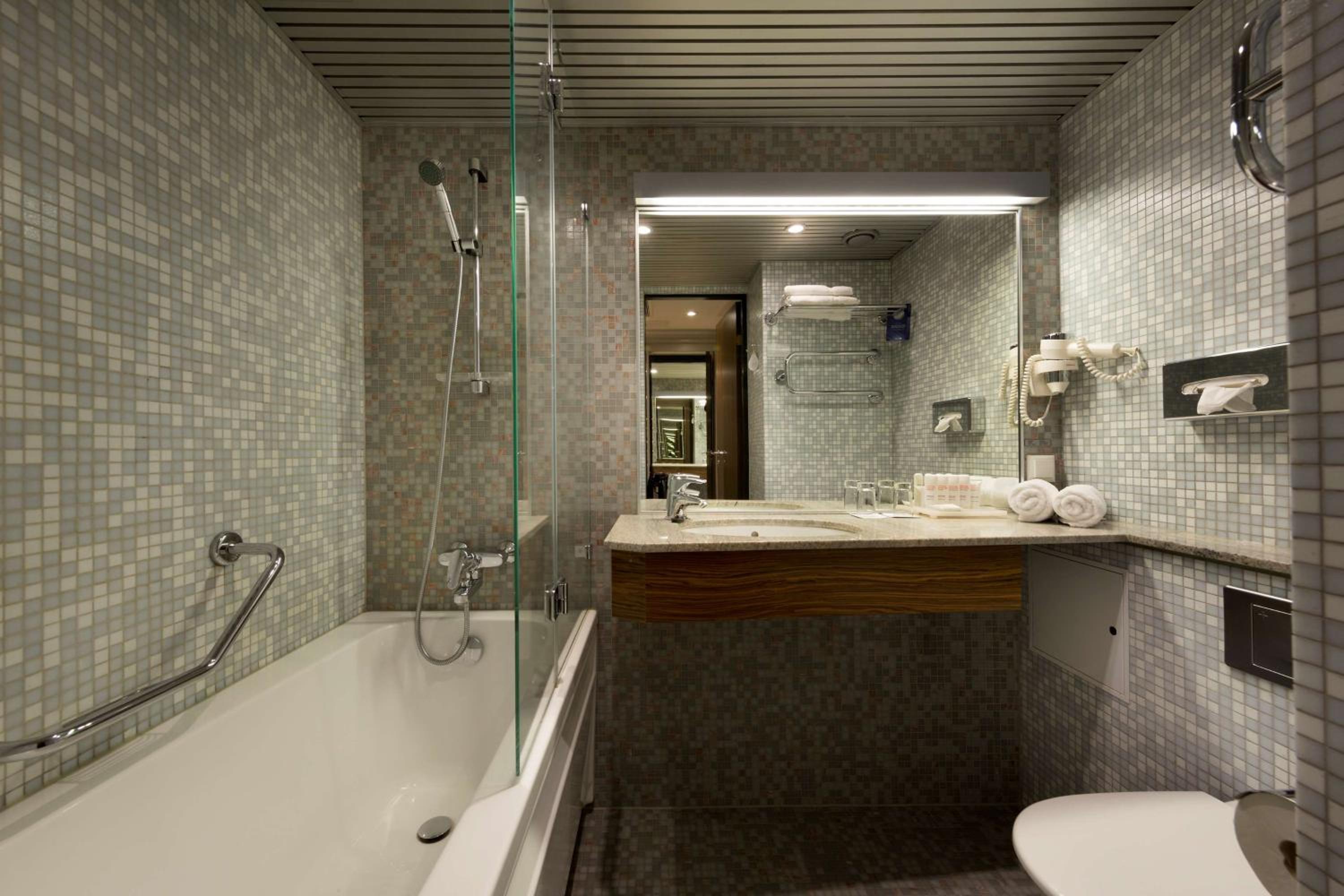 Junior Suite with Sauna - Photo 5