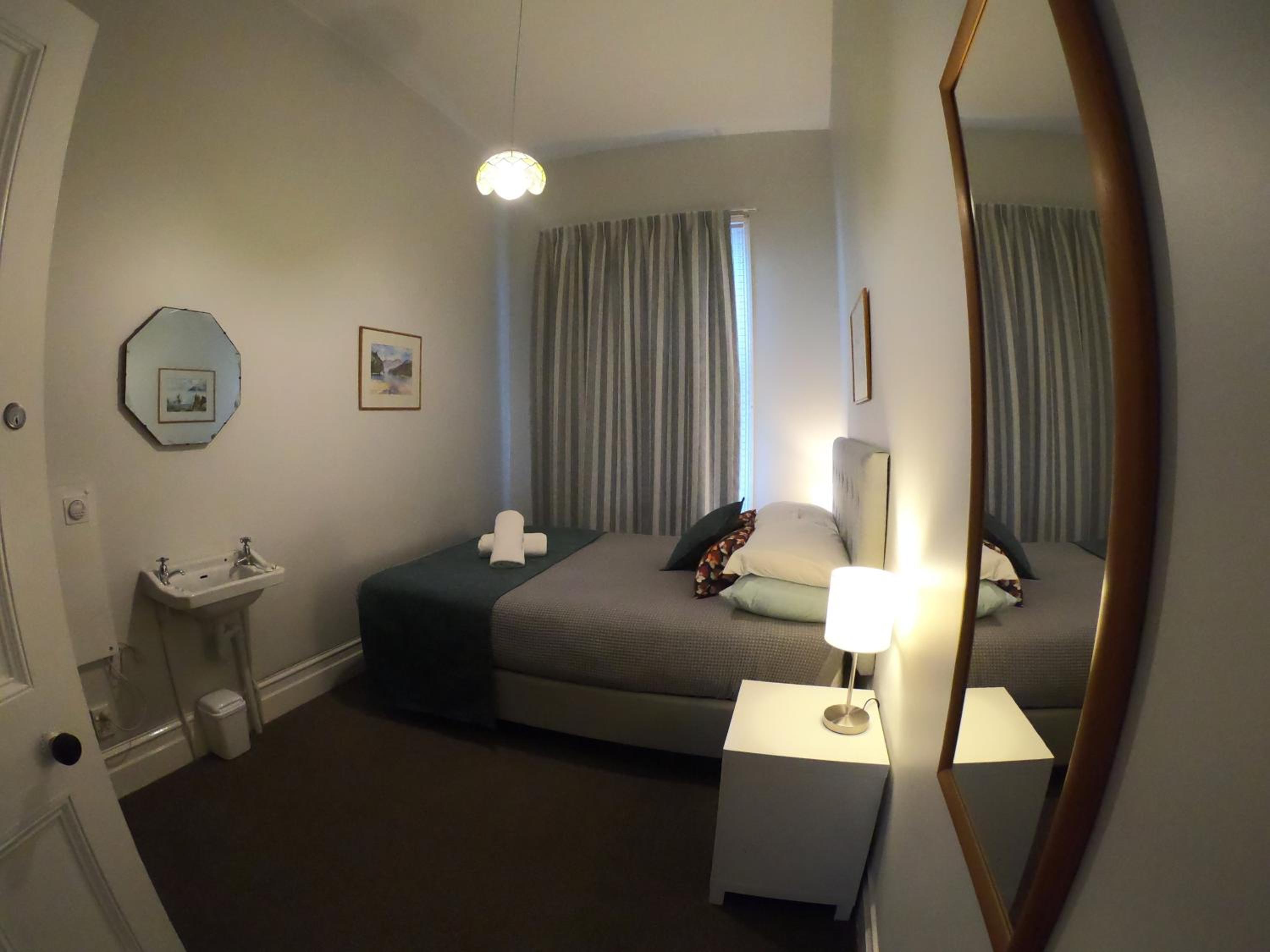Double Room with Shared Bathroom photo 2