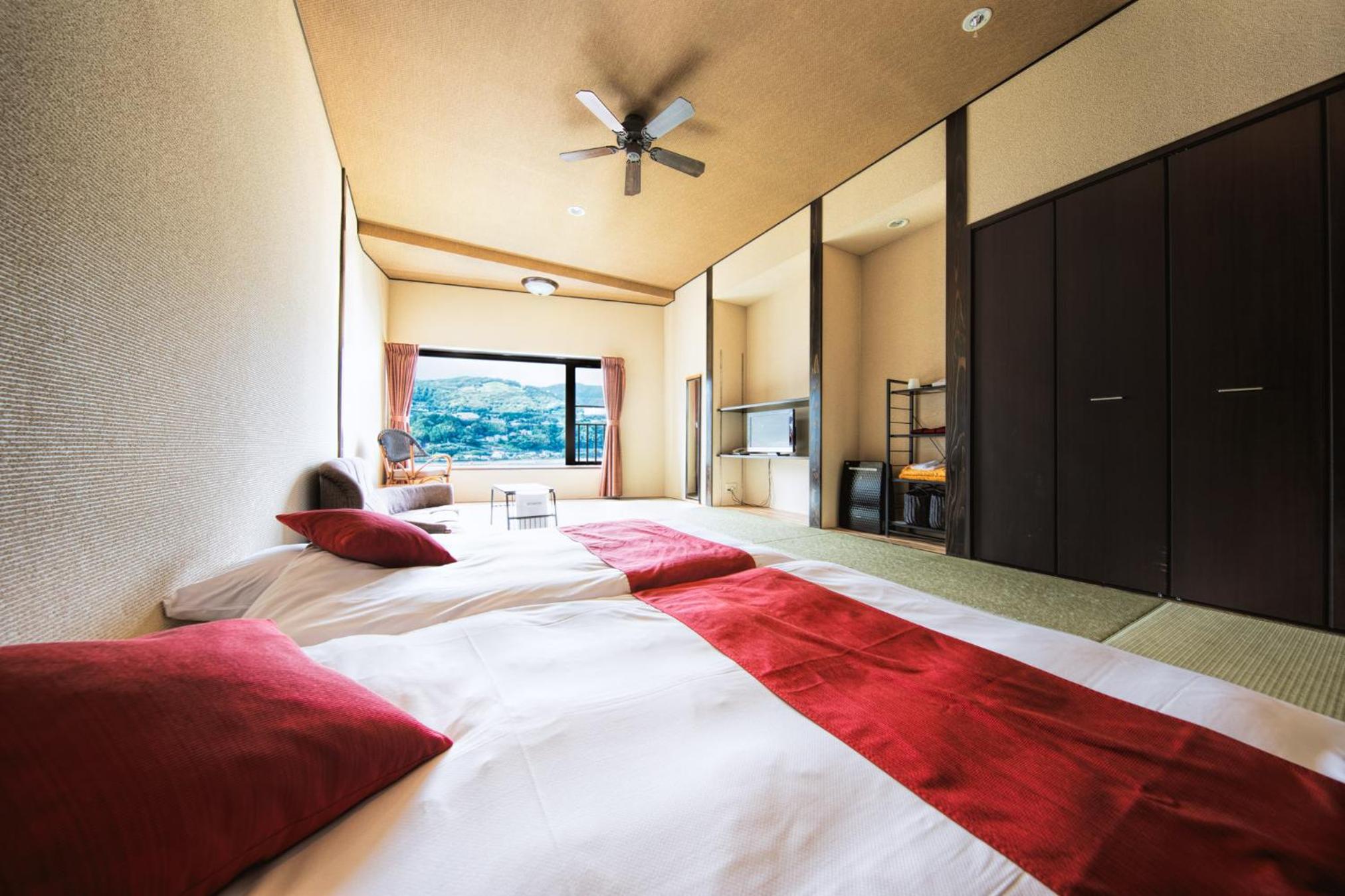 Quadruple Room with Sea View