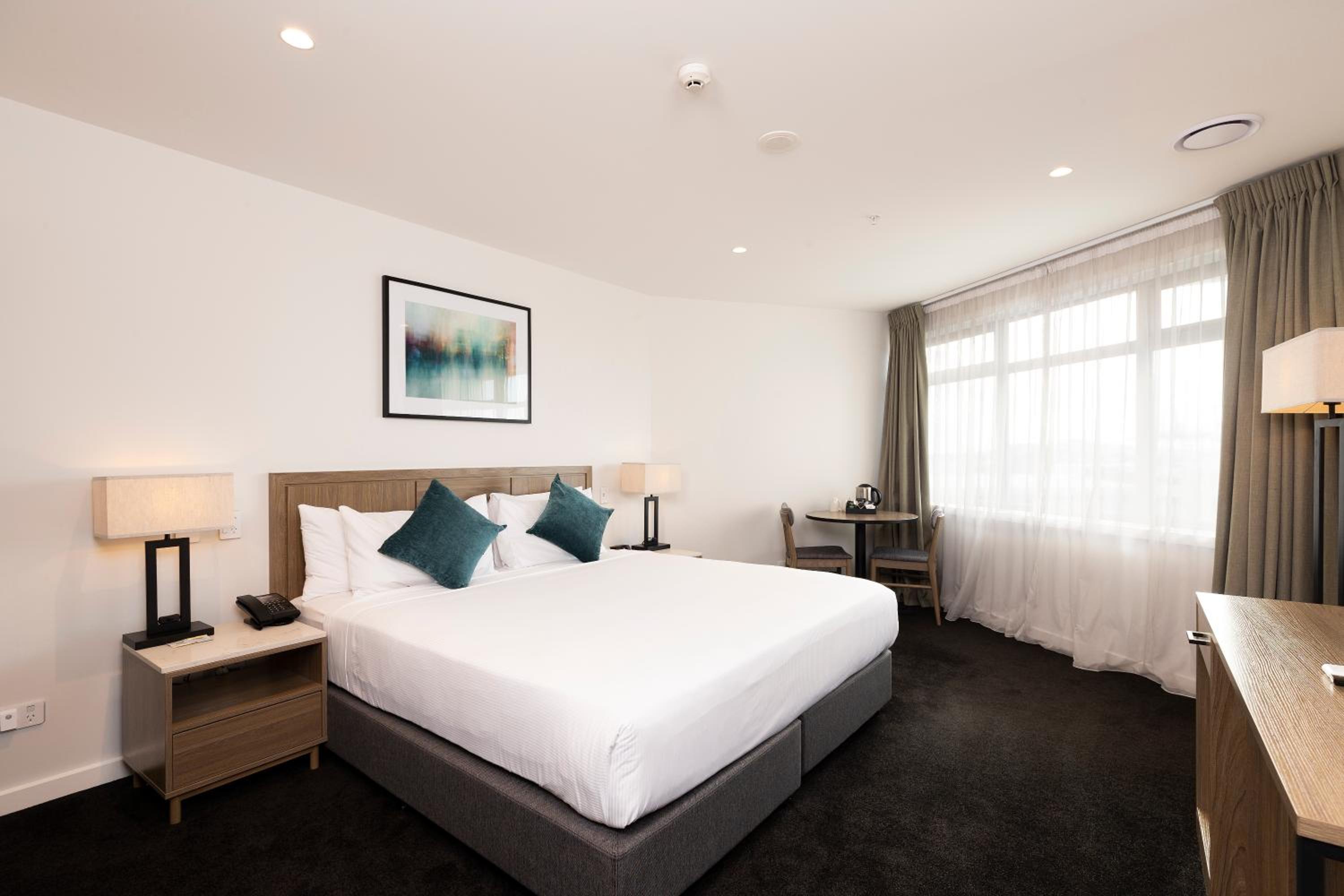 Superior Room Package (incl. Breakfast for 2, Parking, WIFI and complimentary upgrade (upon availability))