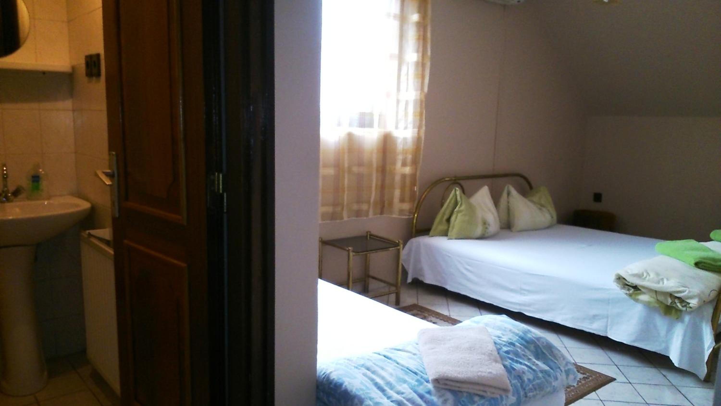 Triple Room - Photo 1