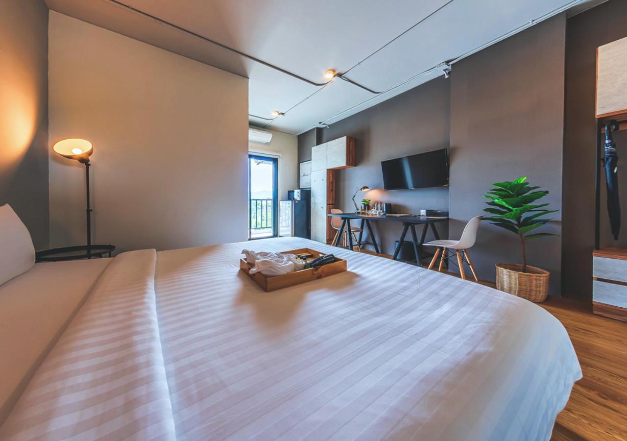 The Loft King Bed Room - Photo 11