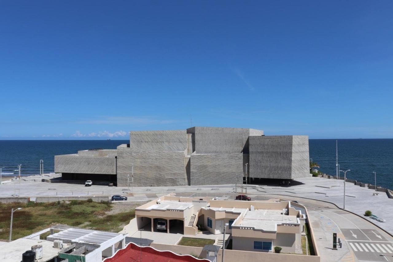 Apartment with Sea View - Photo 7