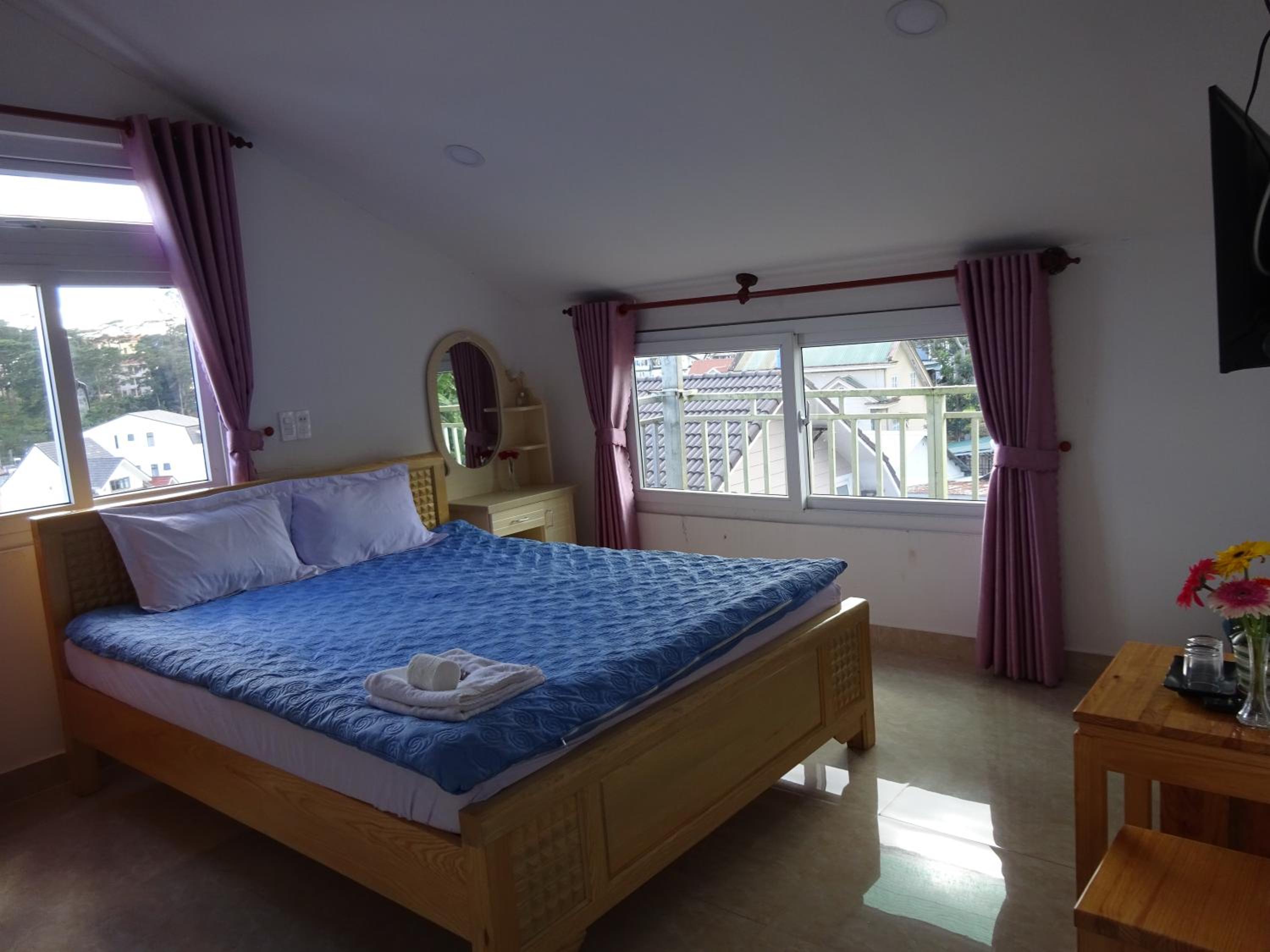 Deluxe Double Room - Photo 19