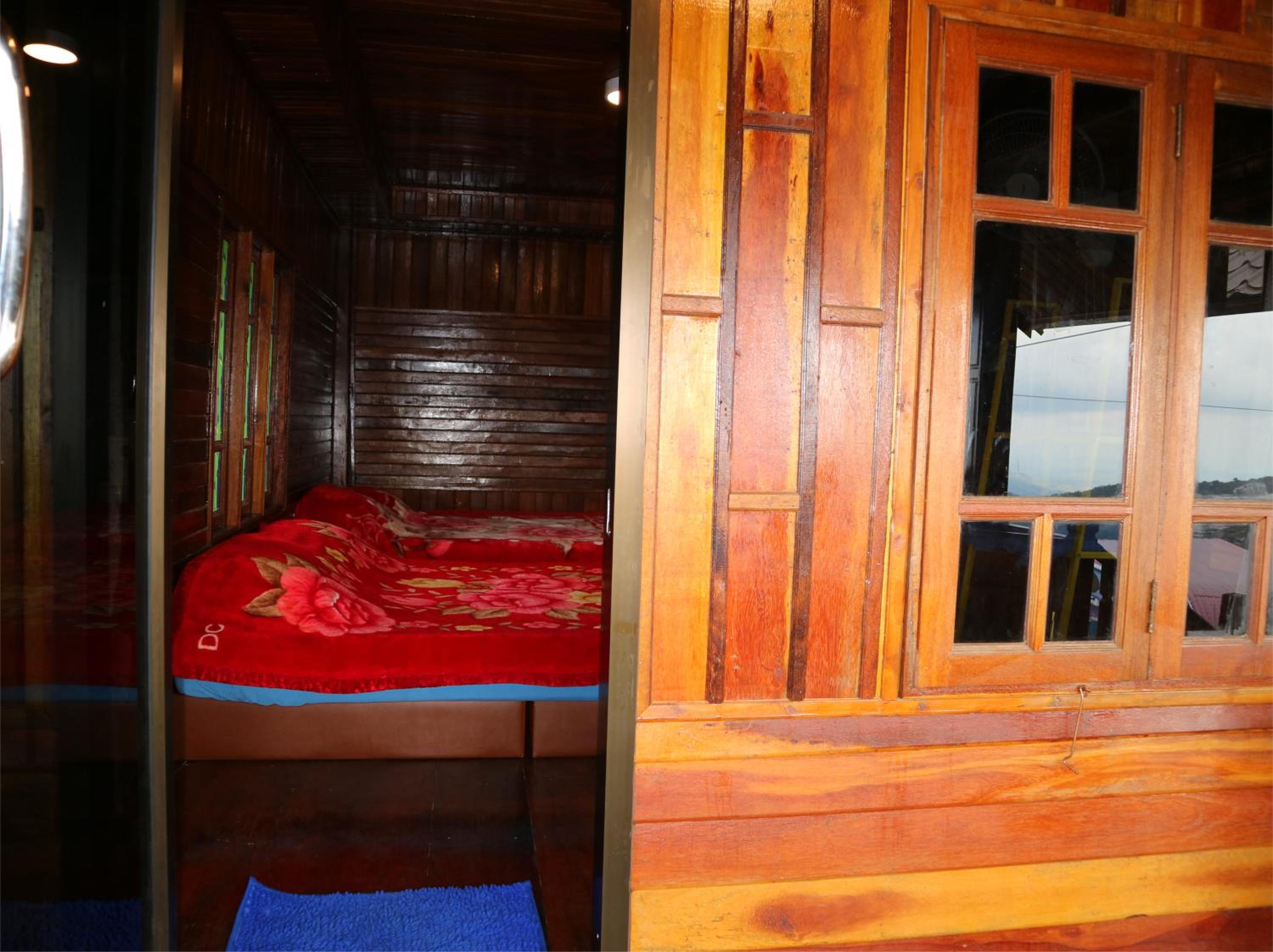 Deluxe Family Room - Photo 4