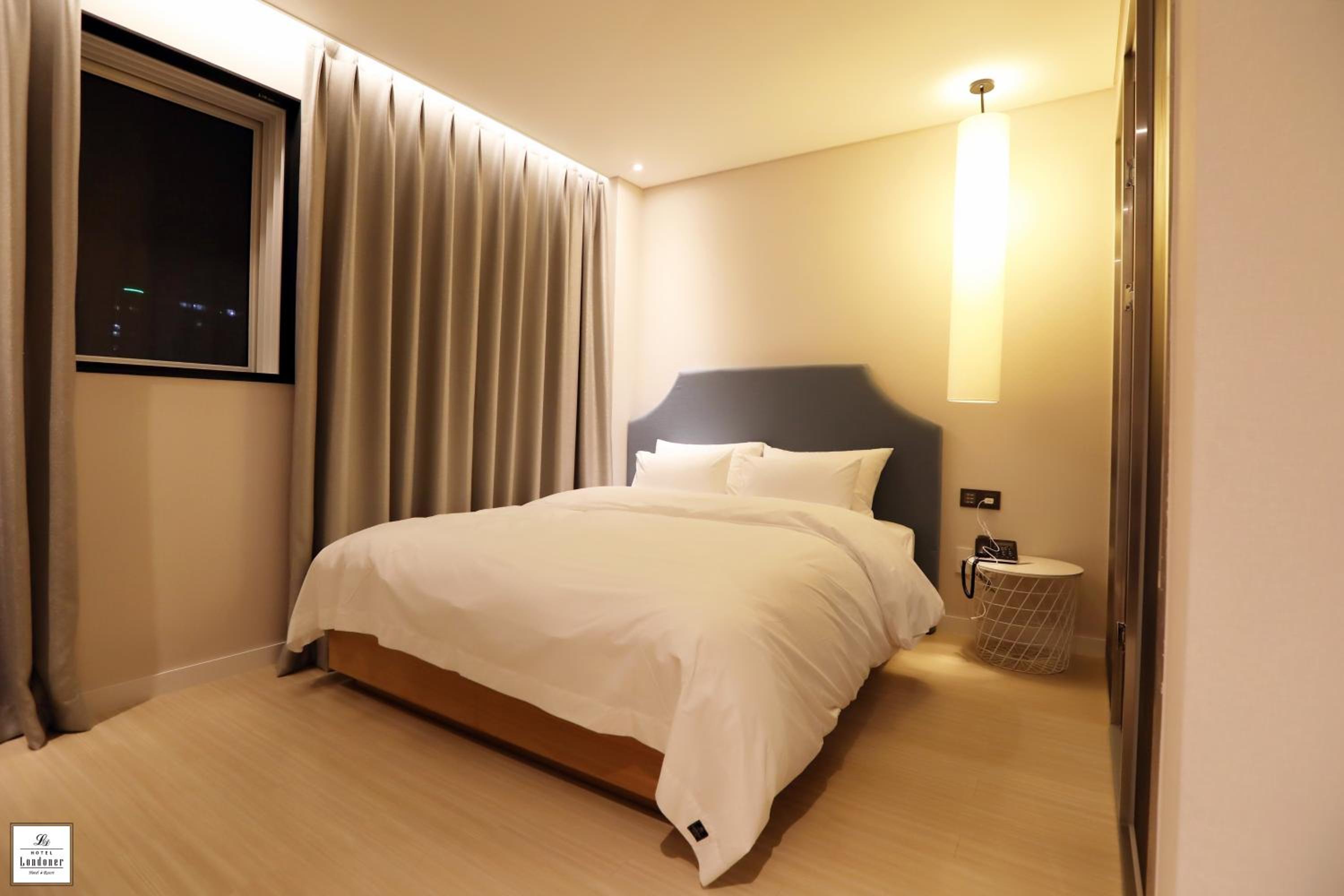 Standard Double Room - Photo 4