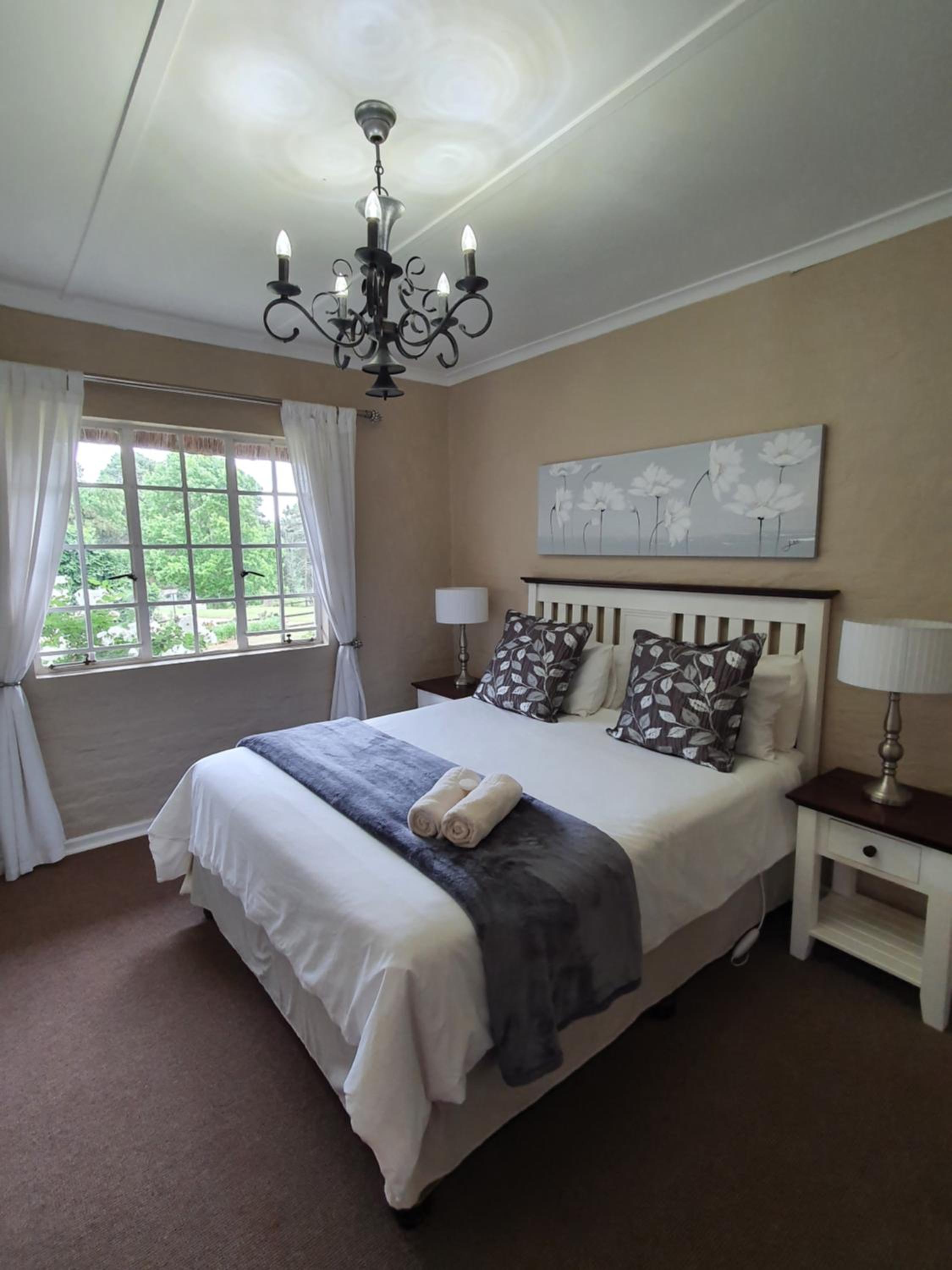 Four-Bedroom House - Photo 20
