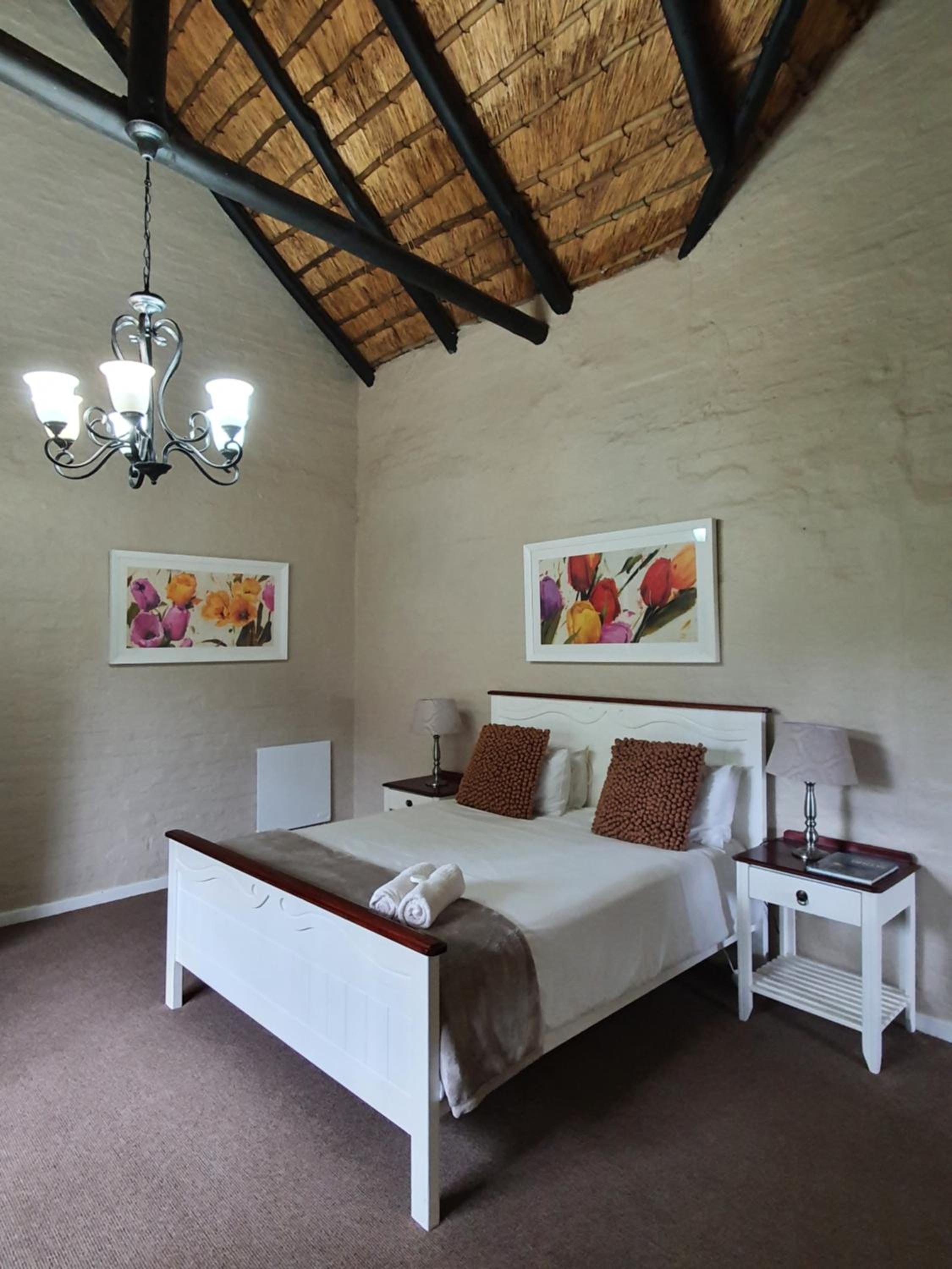 Four-Bedroom House - Photo 3