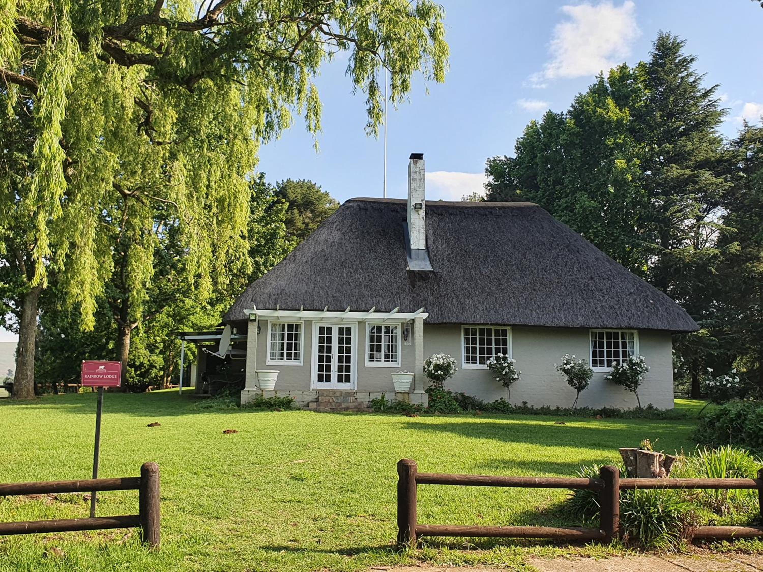 Four-Bedroom House - Photo 10