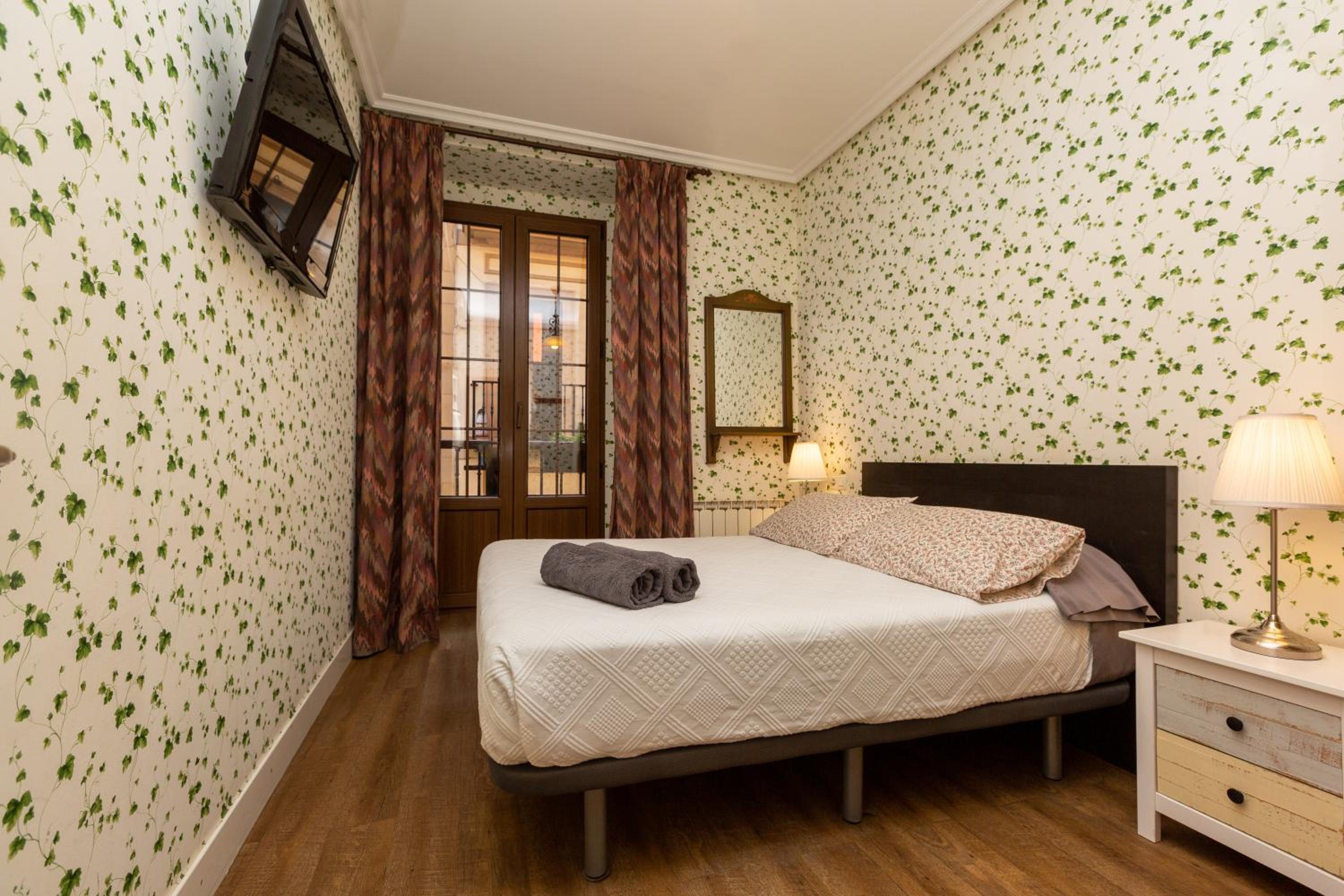 Double or Twin Room with Private External Bathroom photo 2