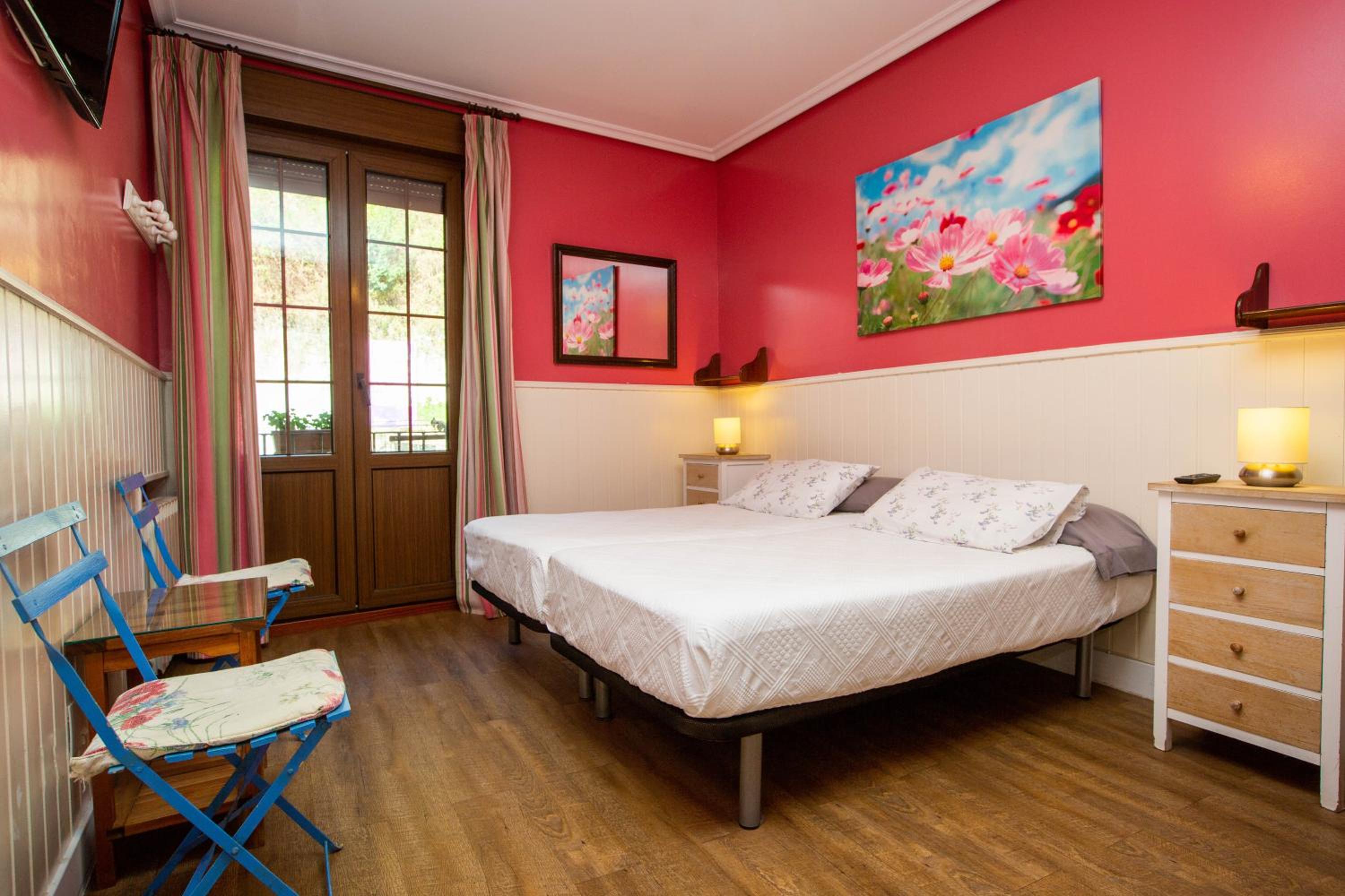 Habitación Doble o con Dos Camas con Baño Privado