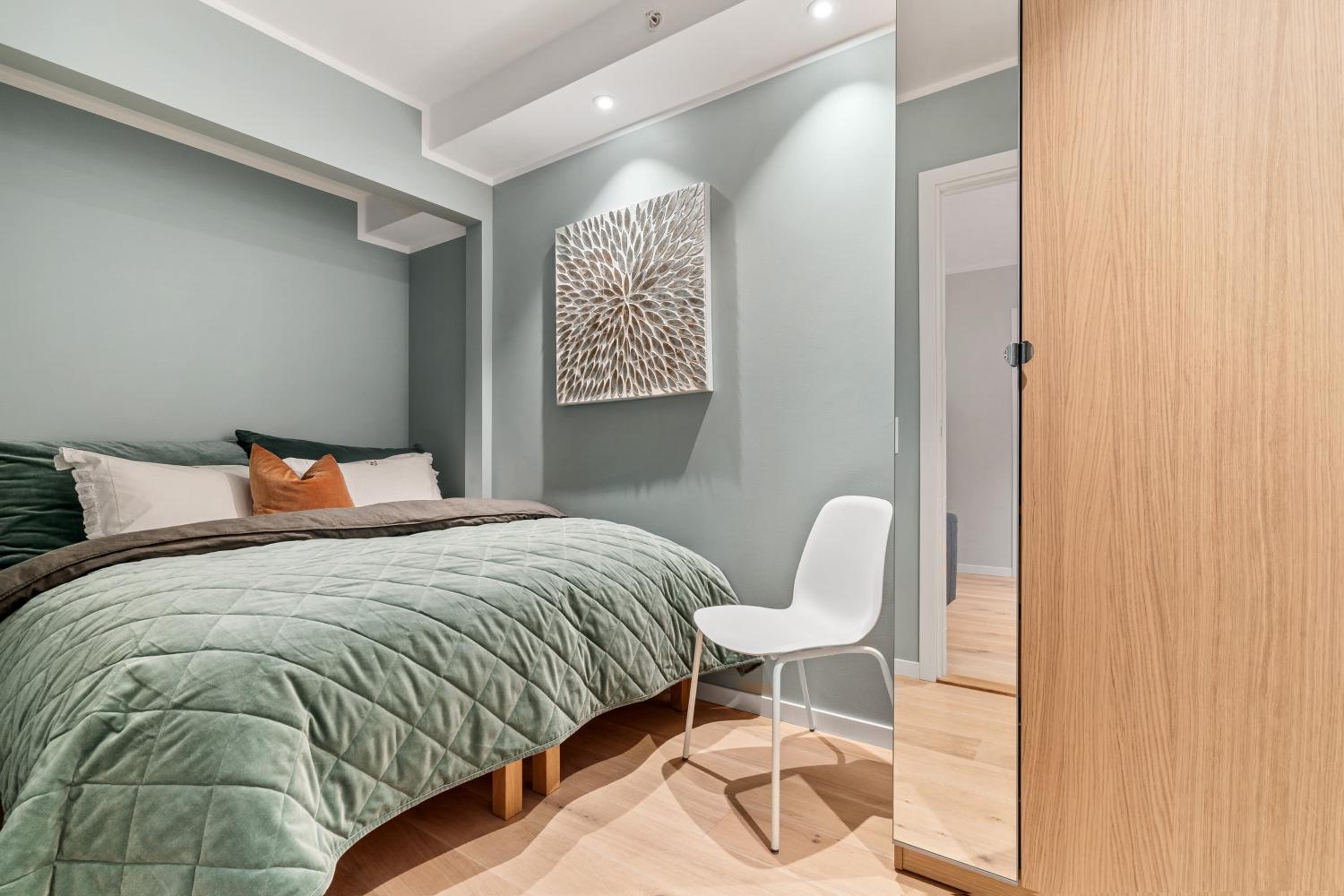Two-Bedroom Apartment - Photo 7
