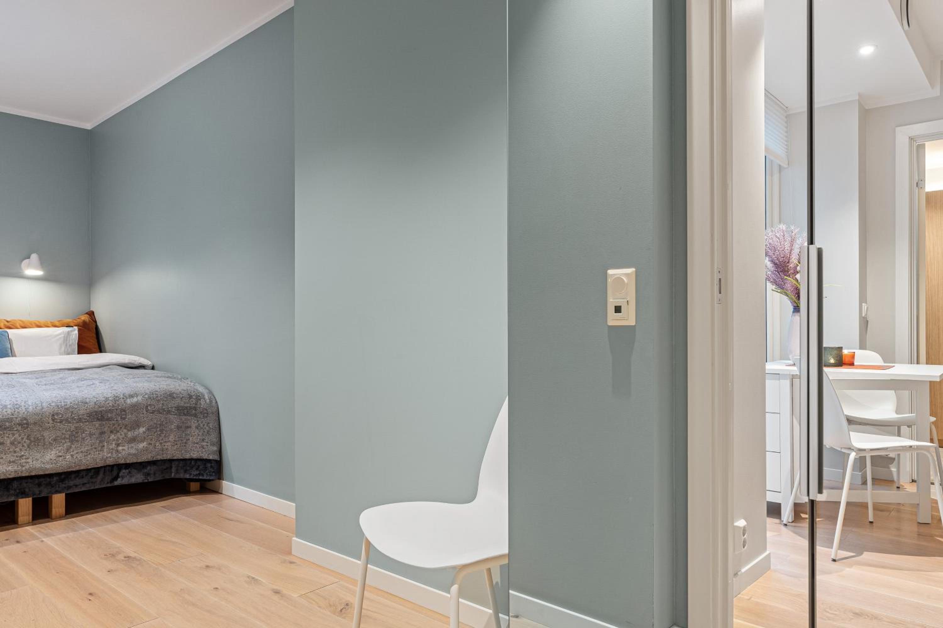 Two-Bedroom Apartment - Photo 8