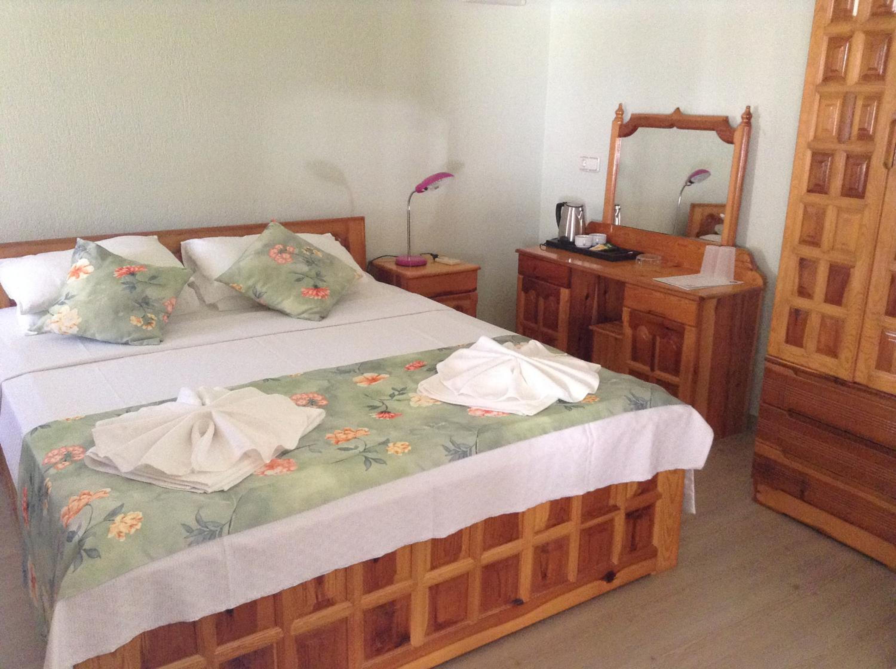 Economy Double Room photo 2