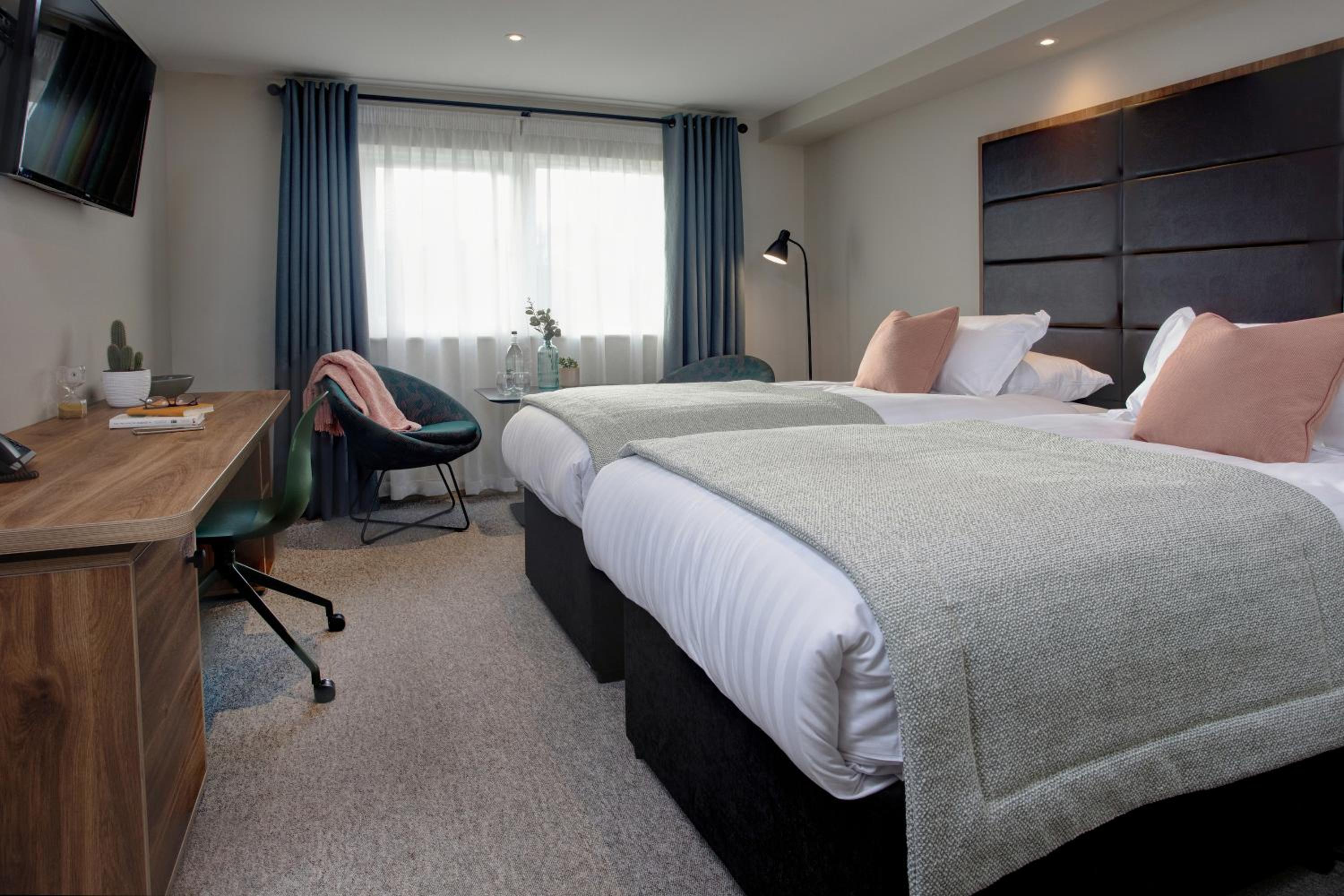 Standard Twin Room photo 3