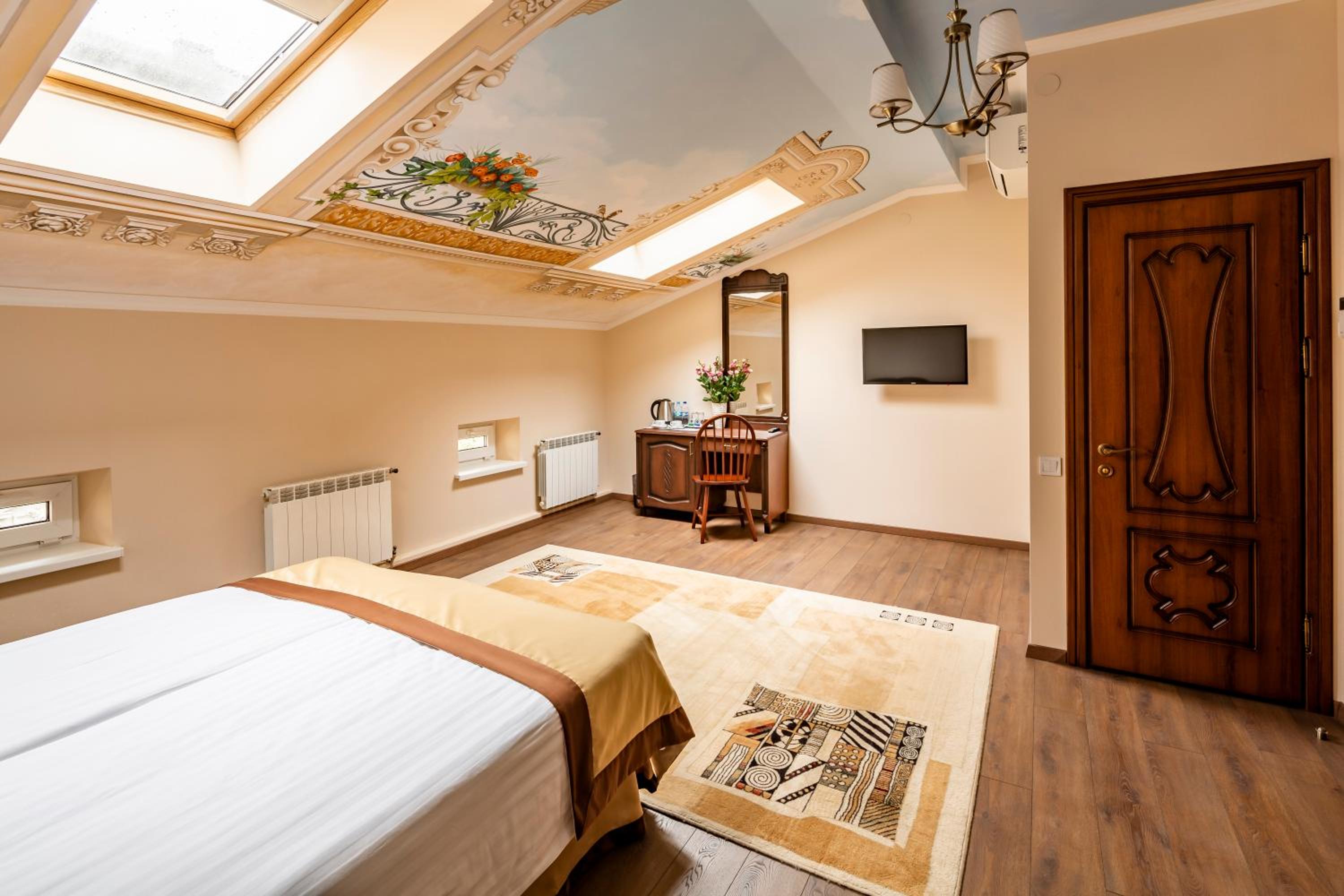 Standard Double or Twin Room photo 2