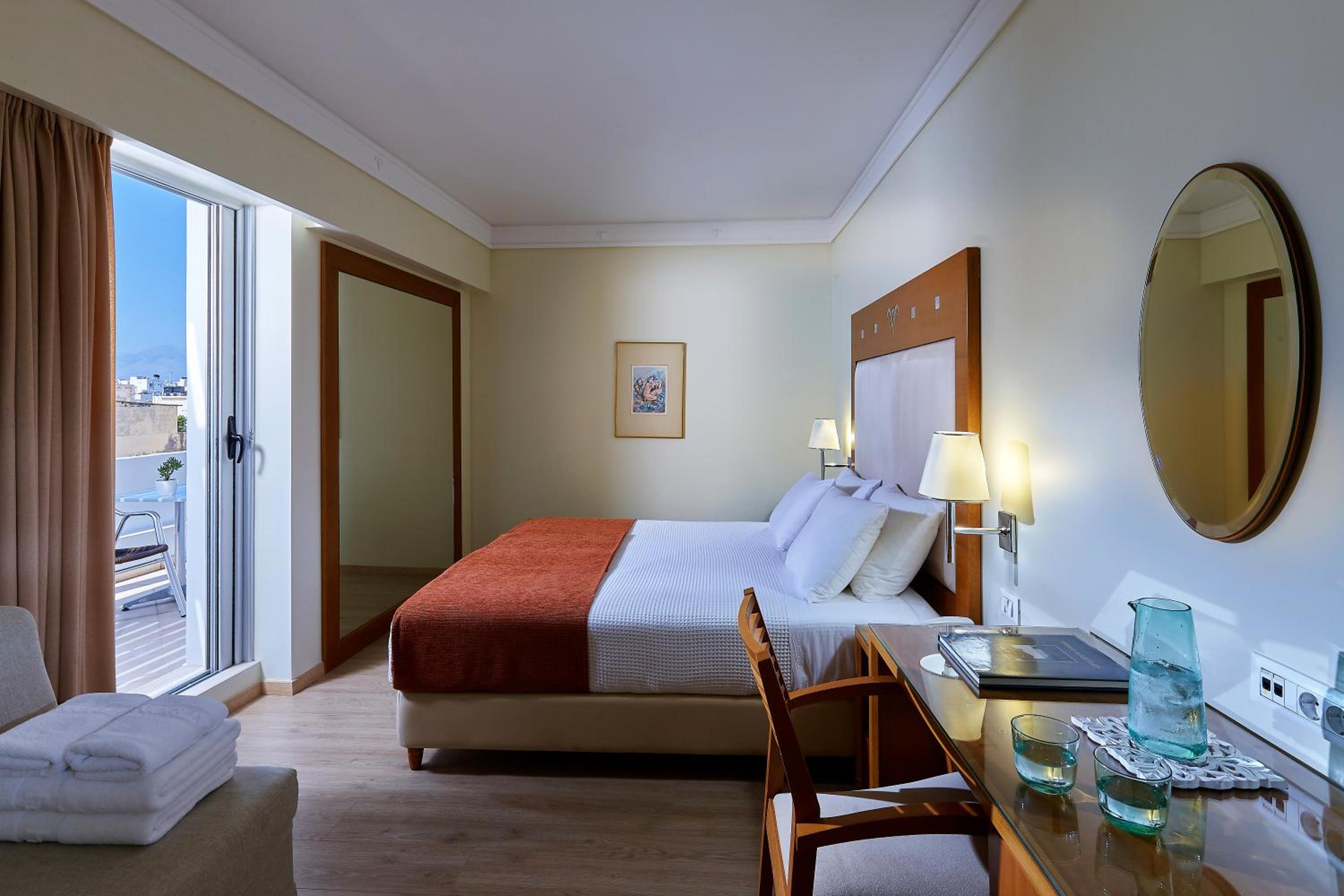 Superior Double Room with Balcony - Photo 1
