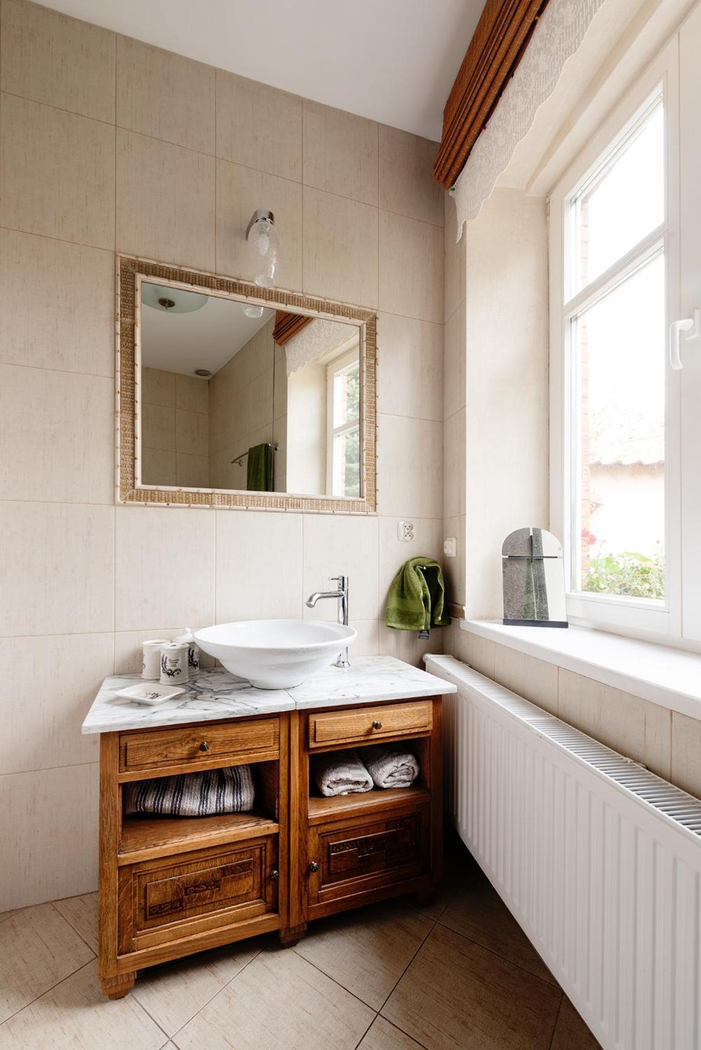 One-Bedroom Apartment - Photo 11