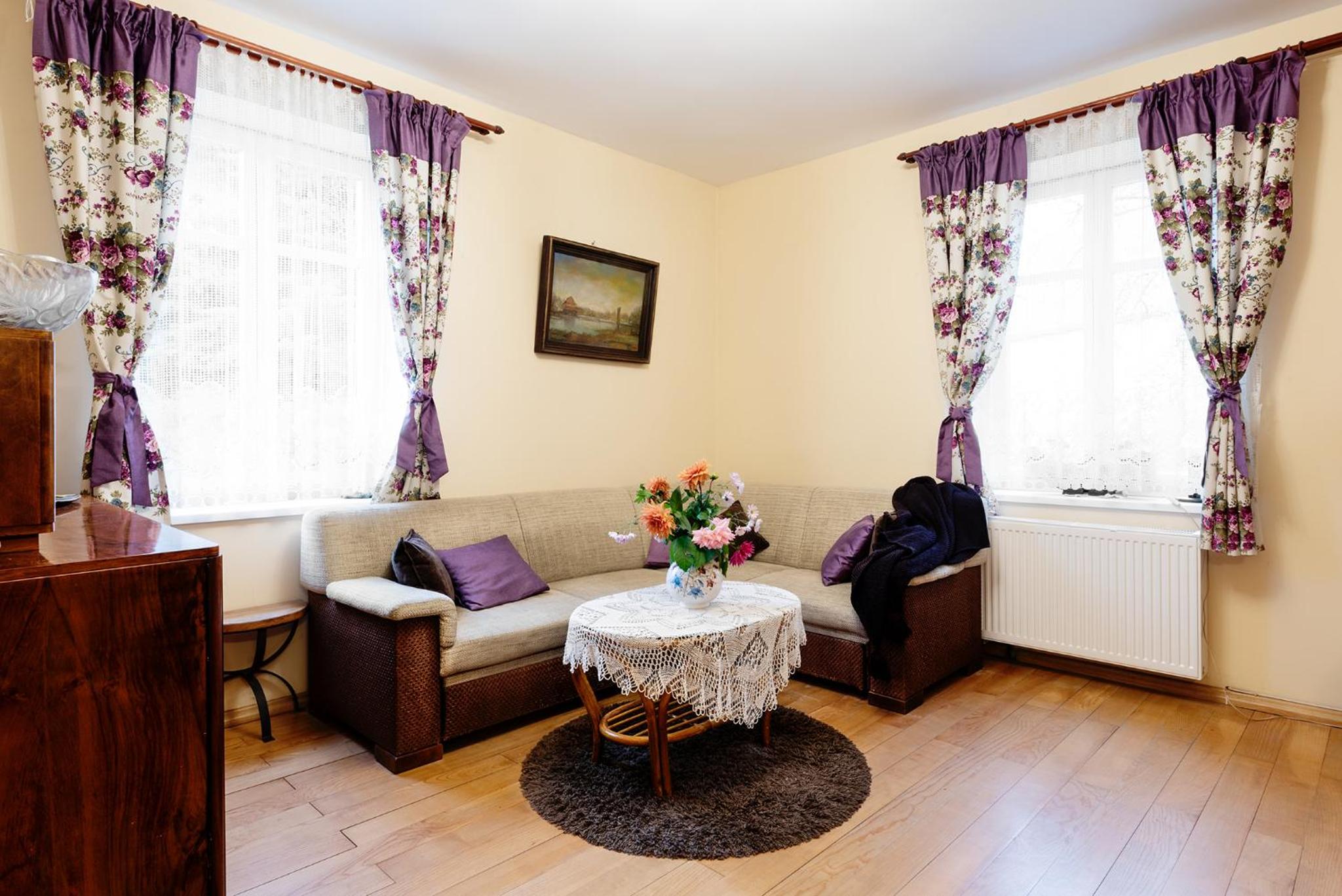 One-Bedroom Apartment - Photo 13