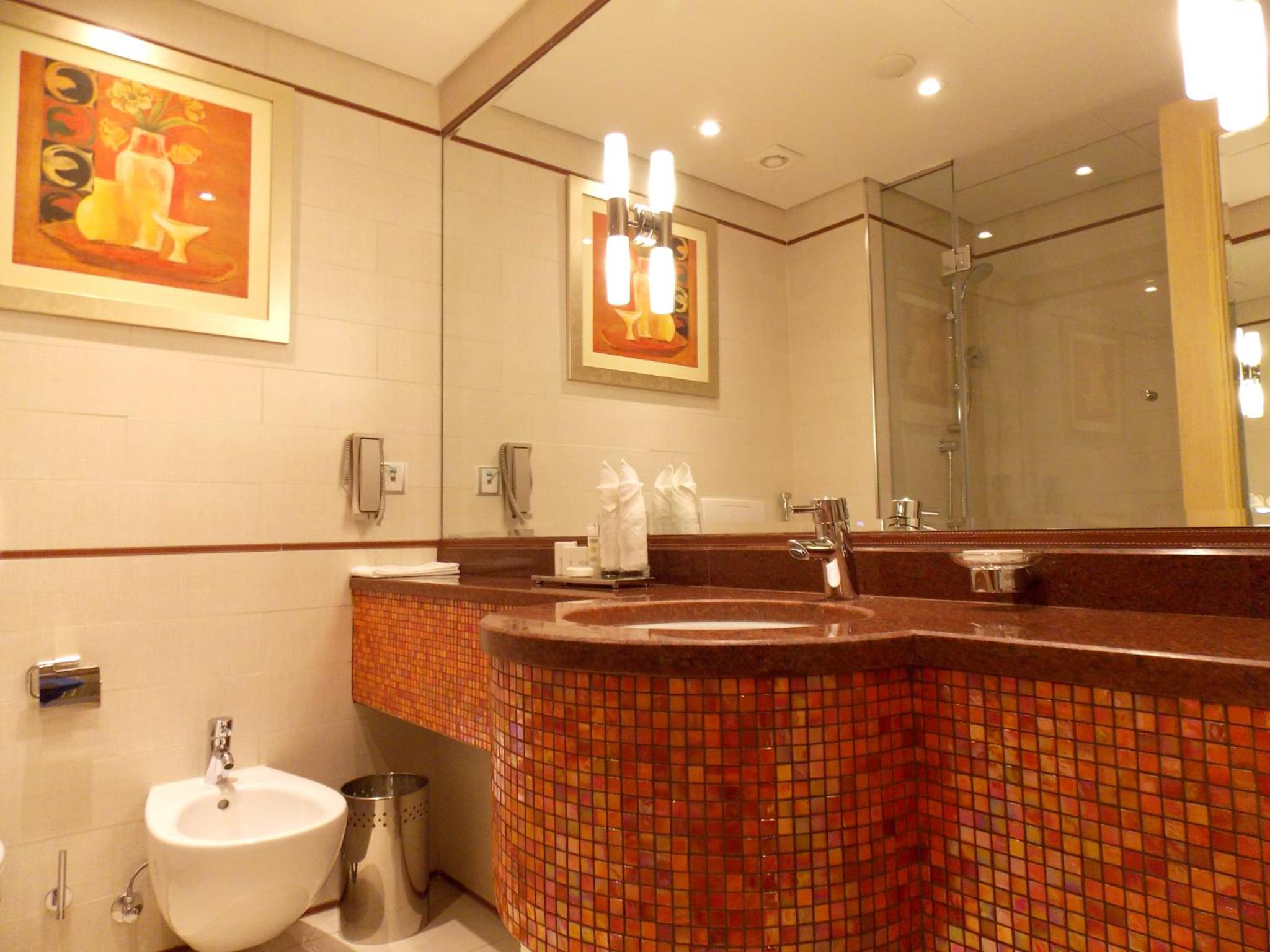 Standard King Room - Photo 3