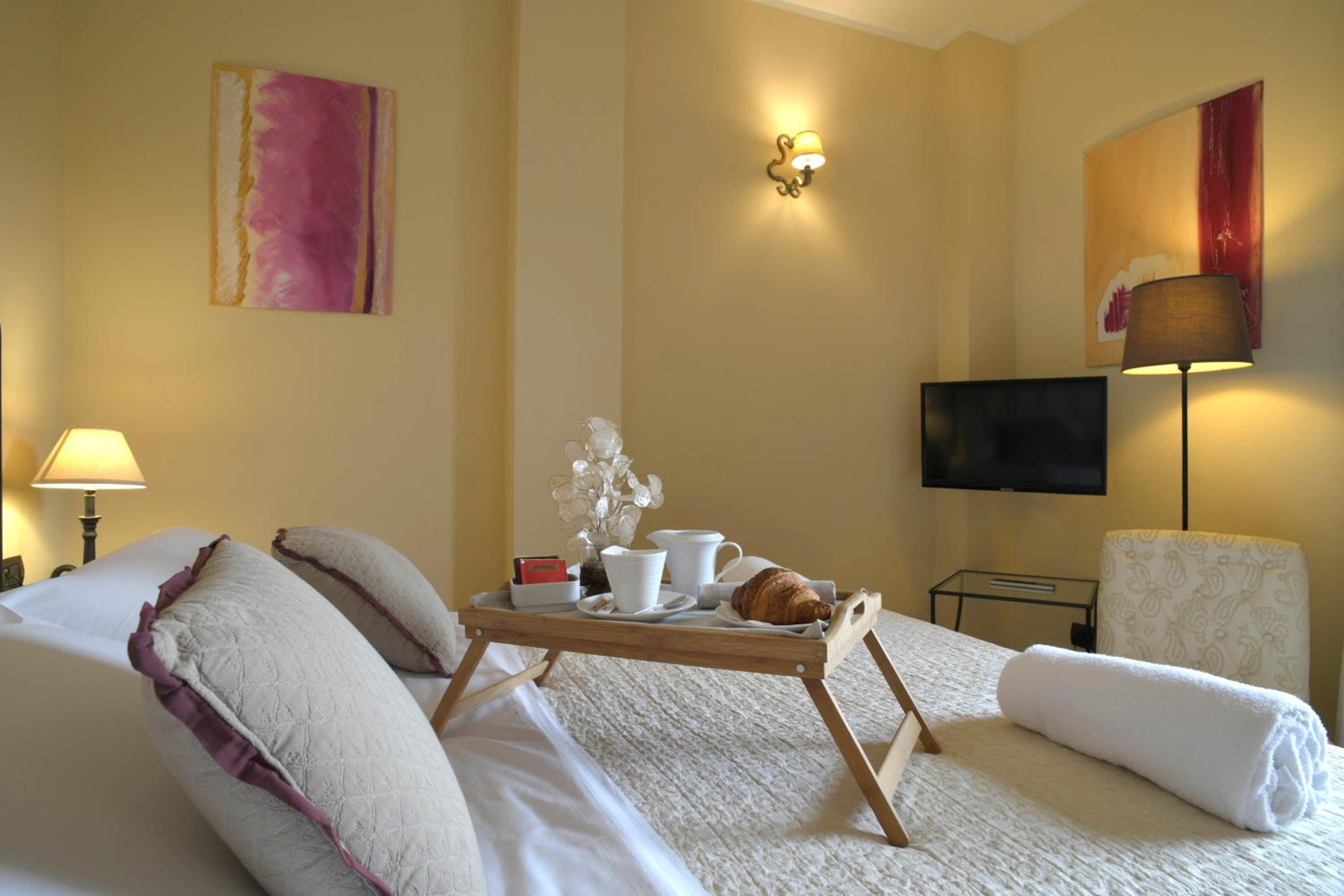 Deluxe Room - Photo 4