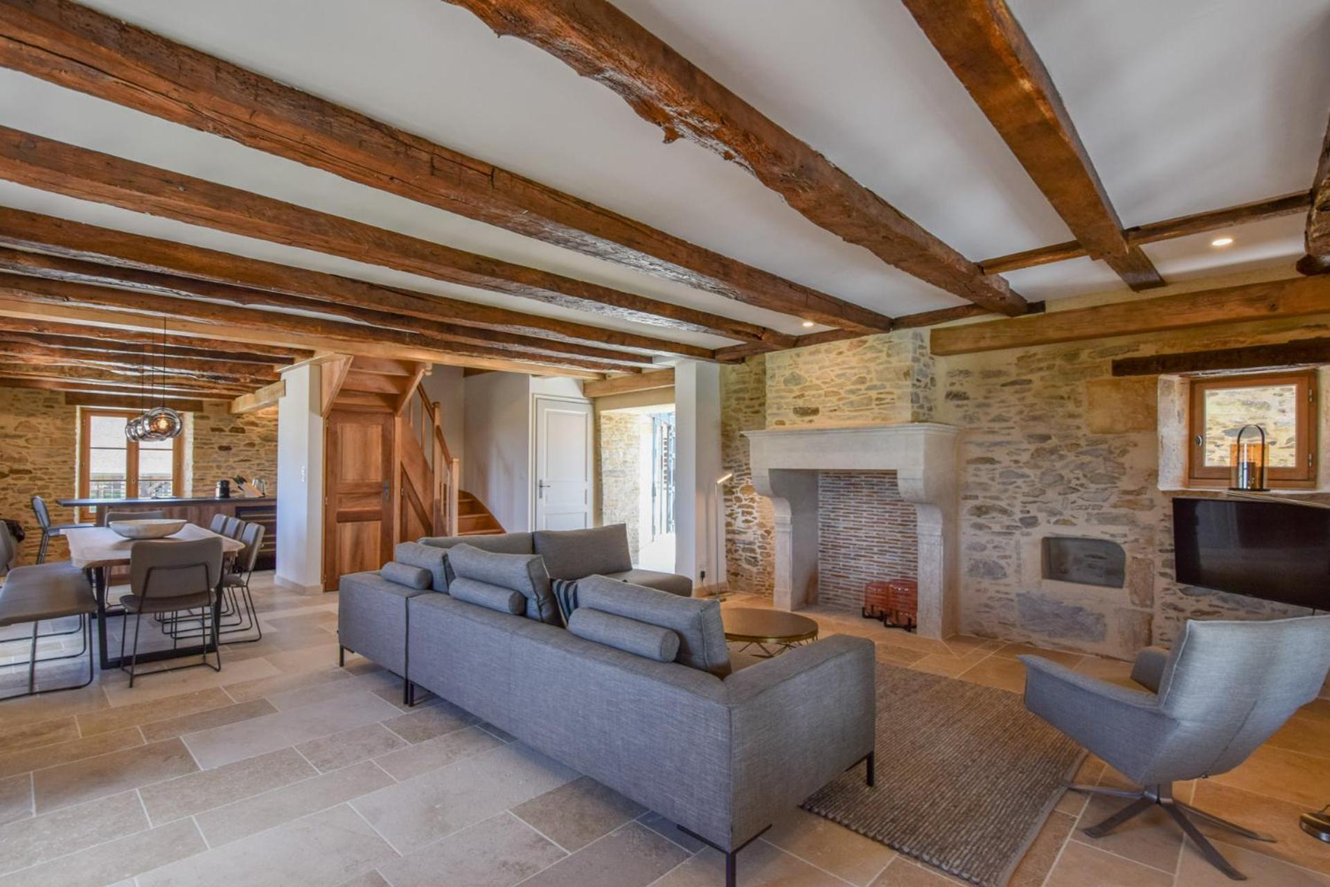 Four-Bedroom House photo 1