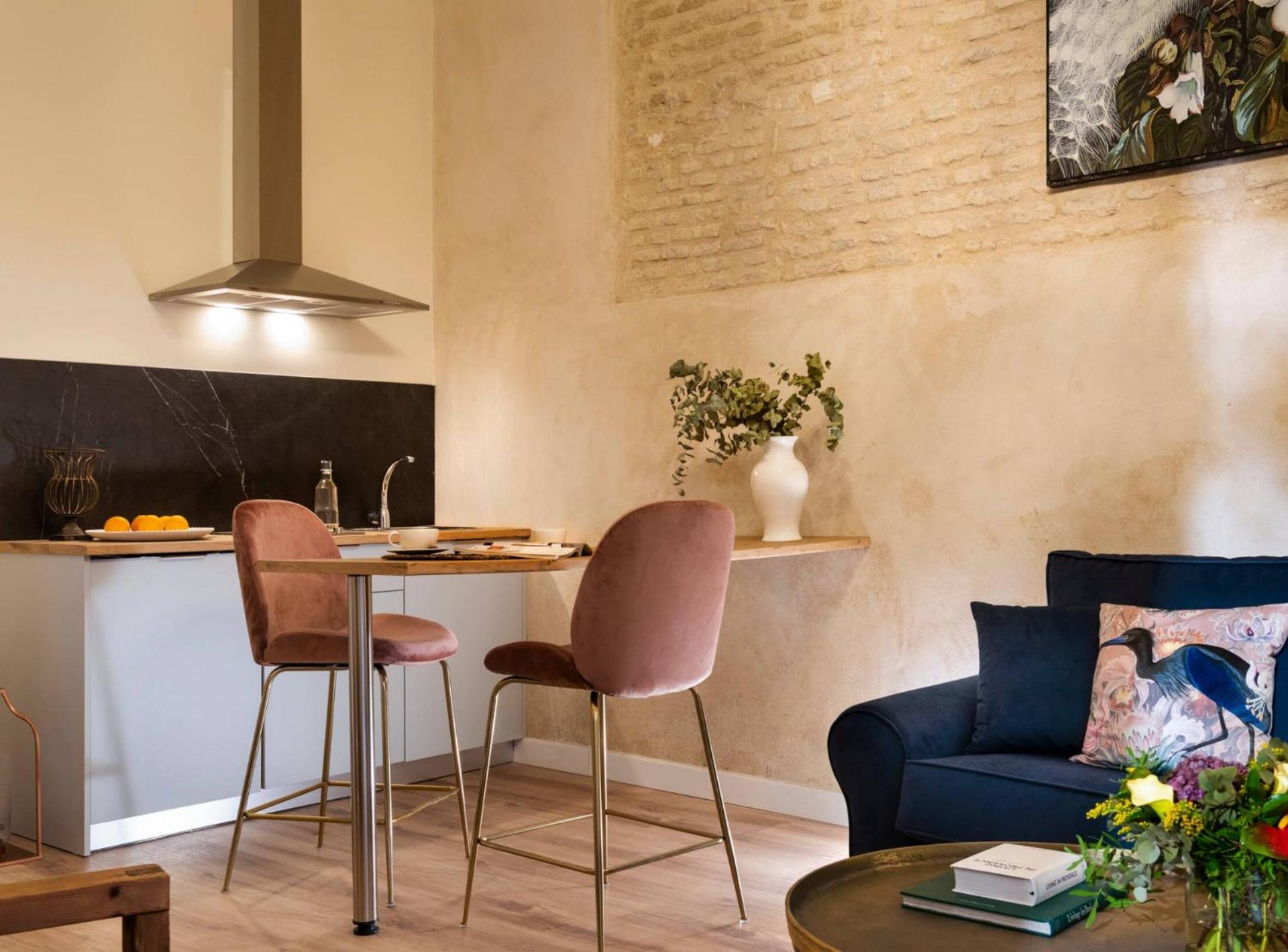 Apartment with Patio - Ground Floor - Photo 2