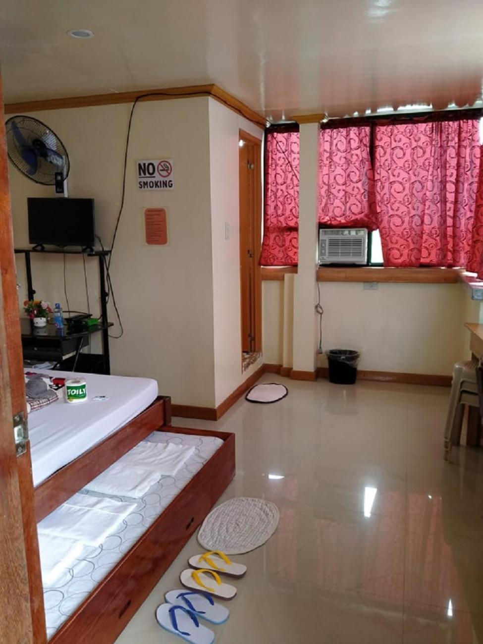 Standard Double Room with Fan photo 2