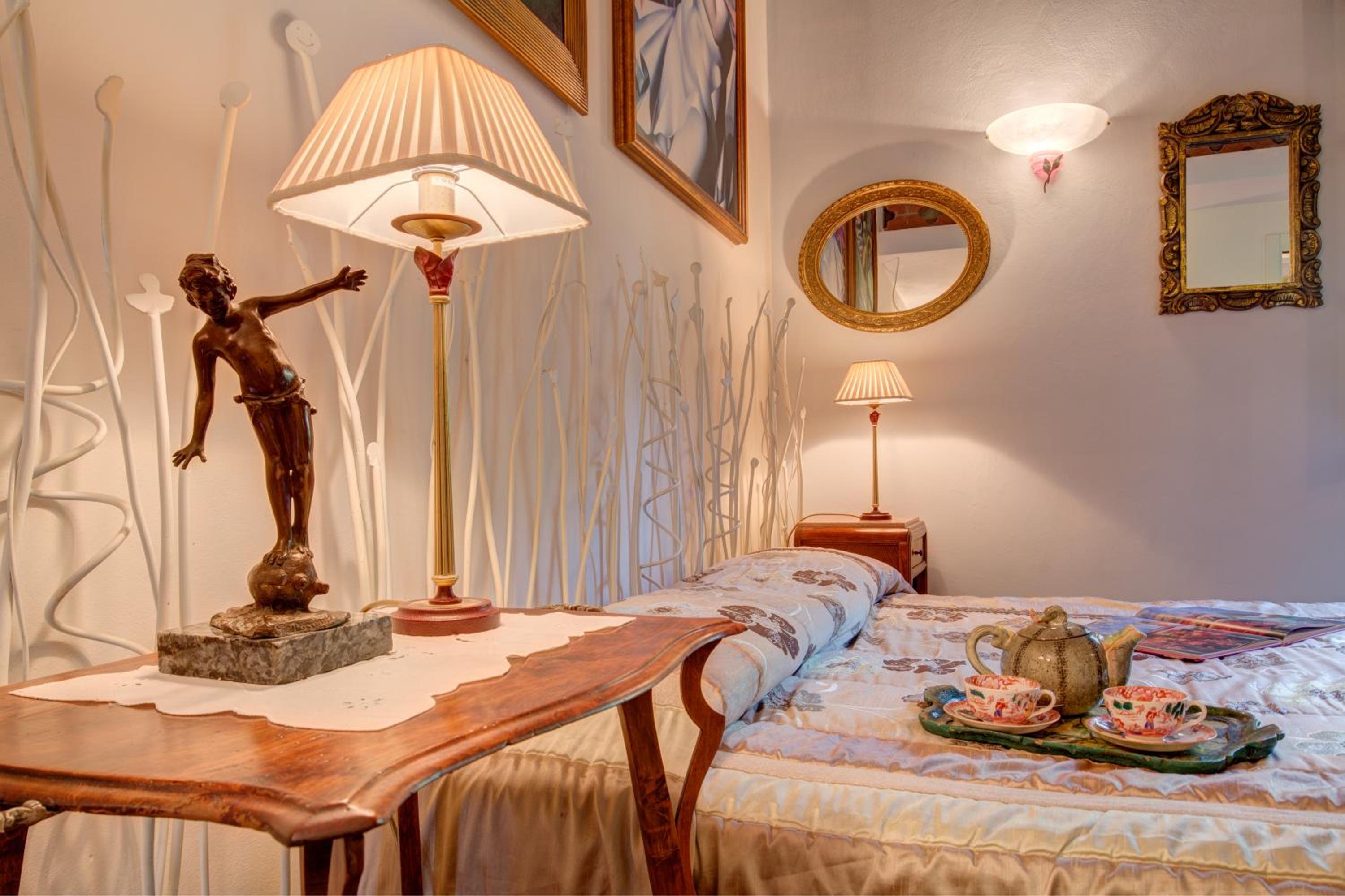 Large Double or Twin Room photo 1