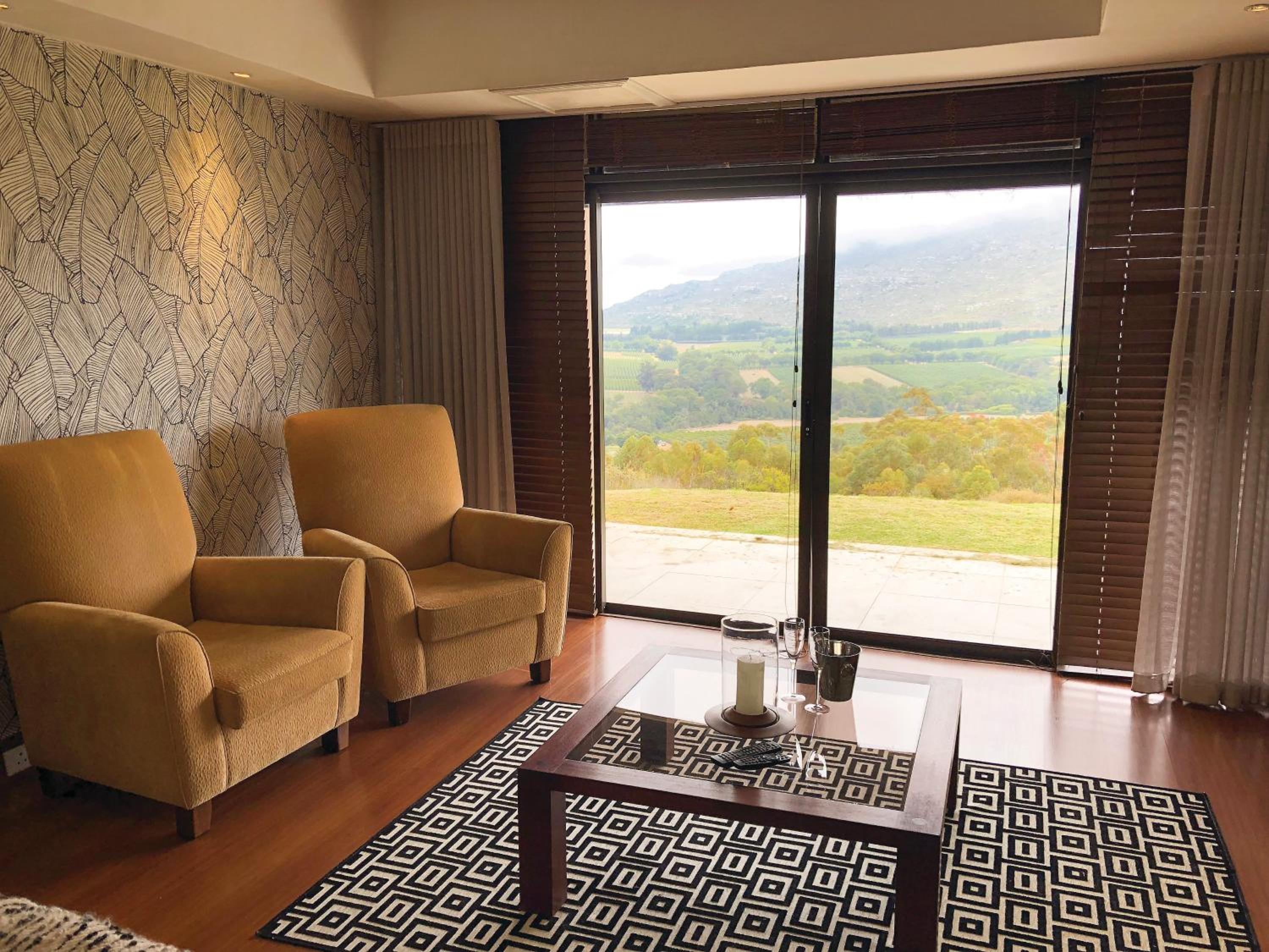 Suite With Mountain View photo 2