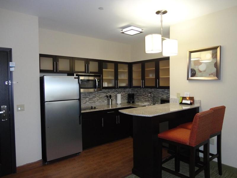 Studio King Suite with Roll In Shower - Mobility Accessible - Photo 2
