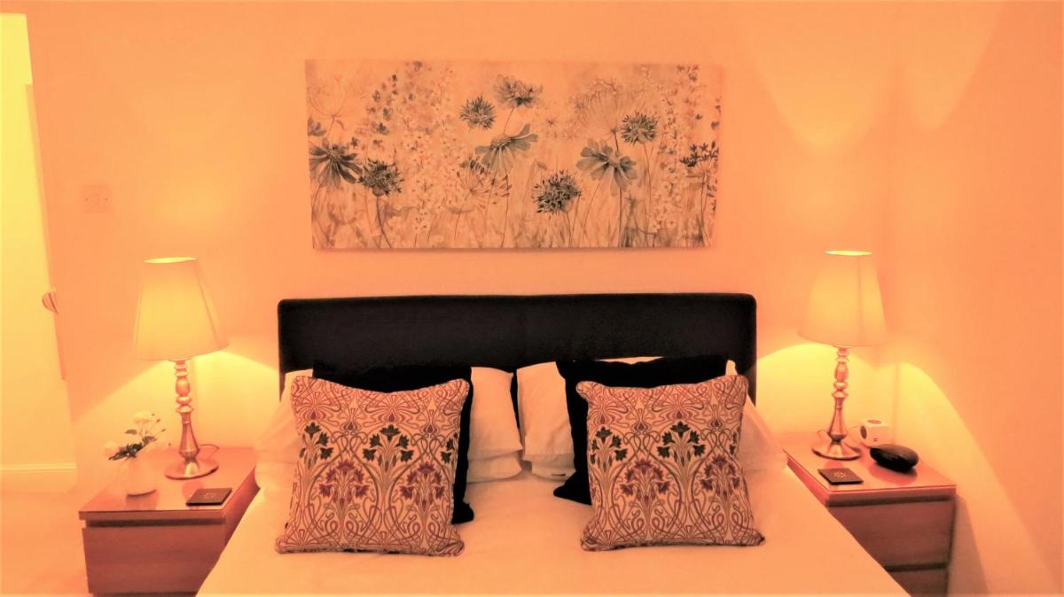 Large Double Room photo 3
